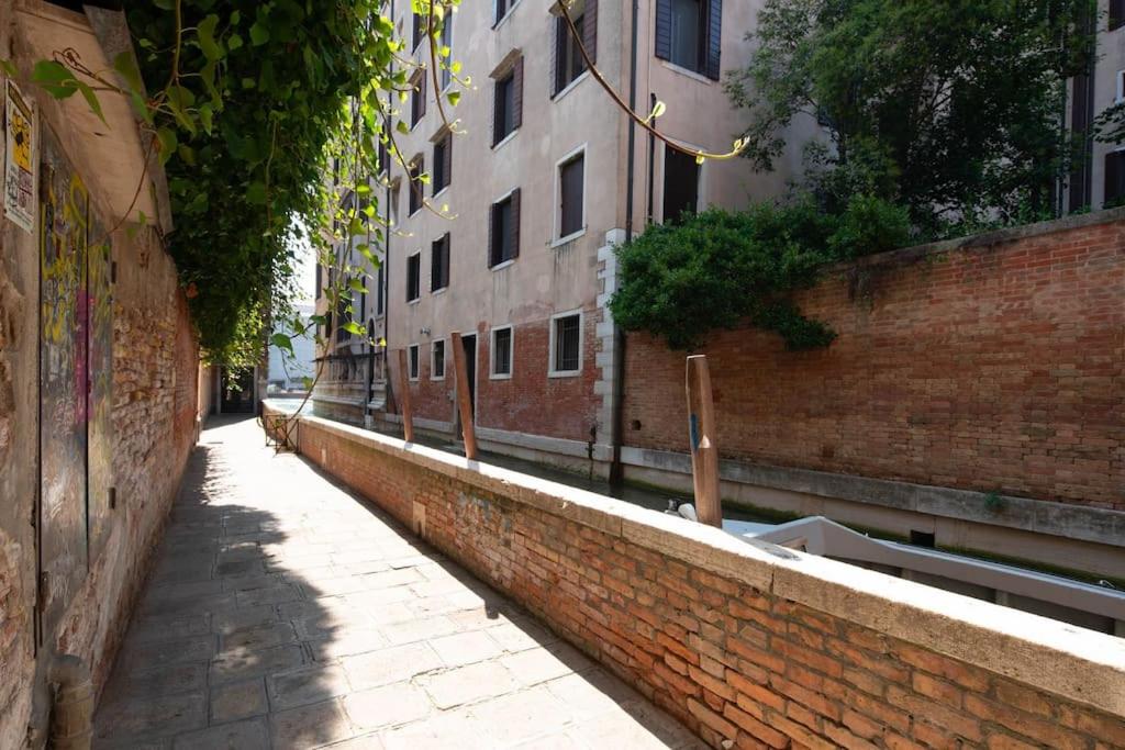 Rialto Green Design Apartment
