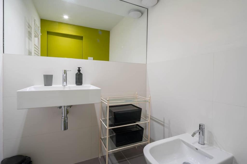 Rialto Green Design Apartment