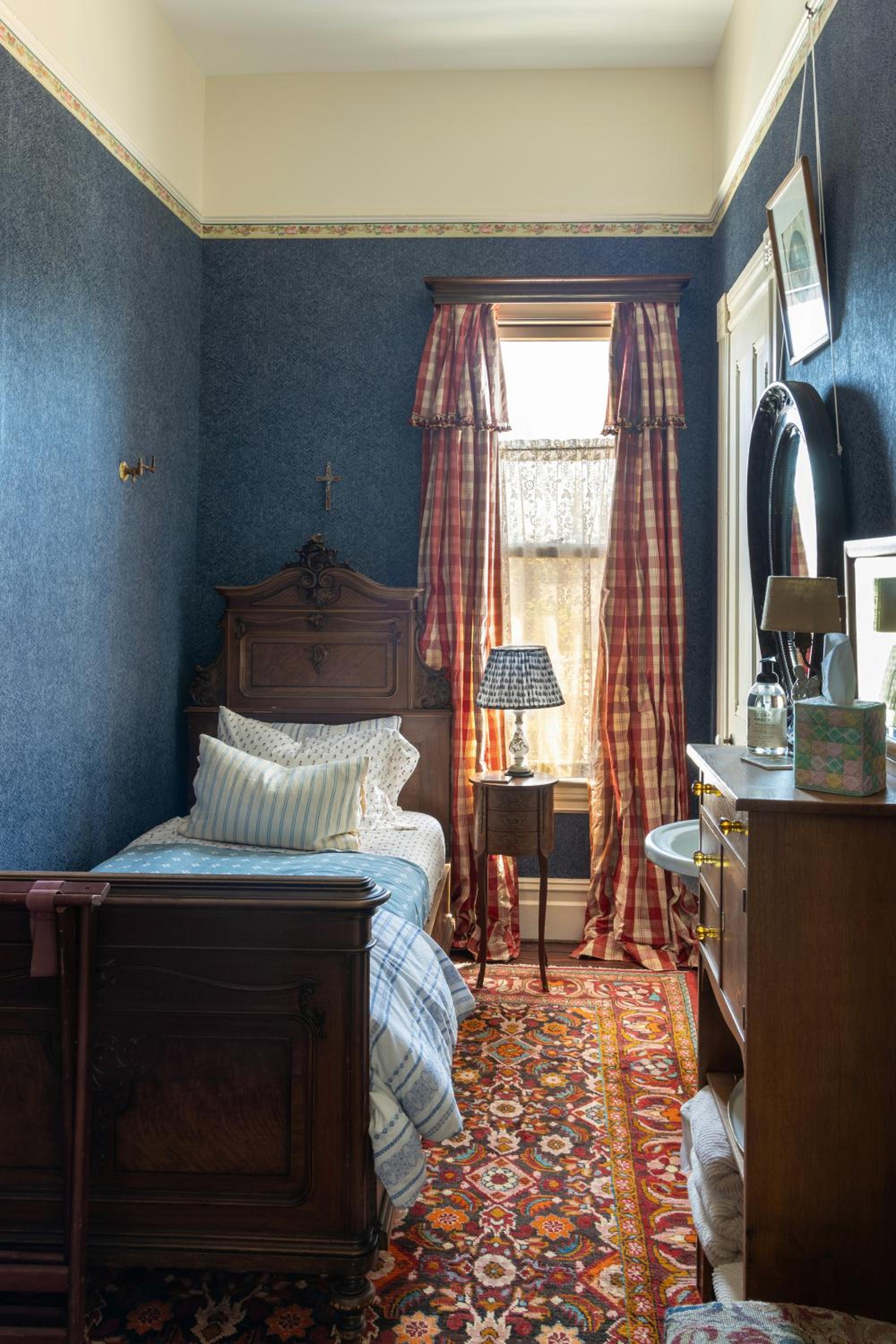 The JD Hyde Historic Inn view 3