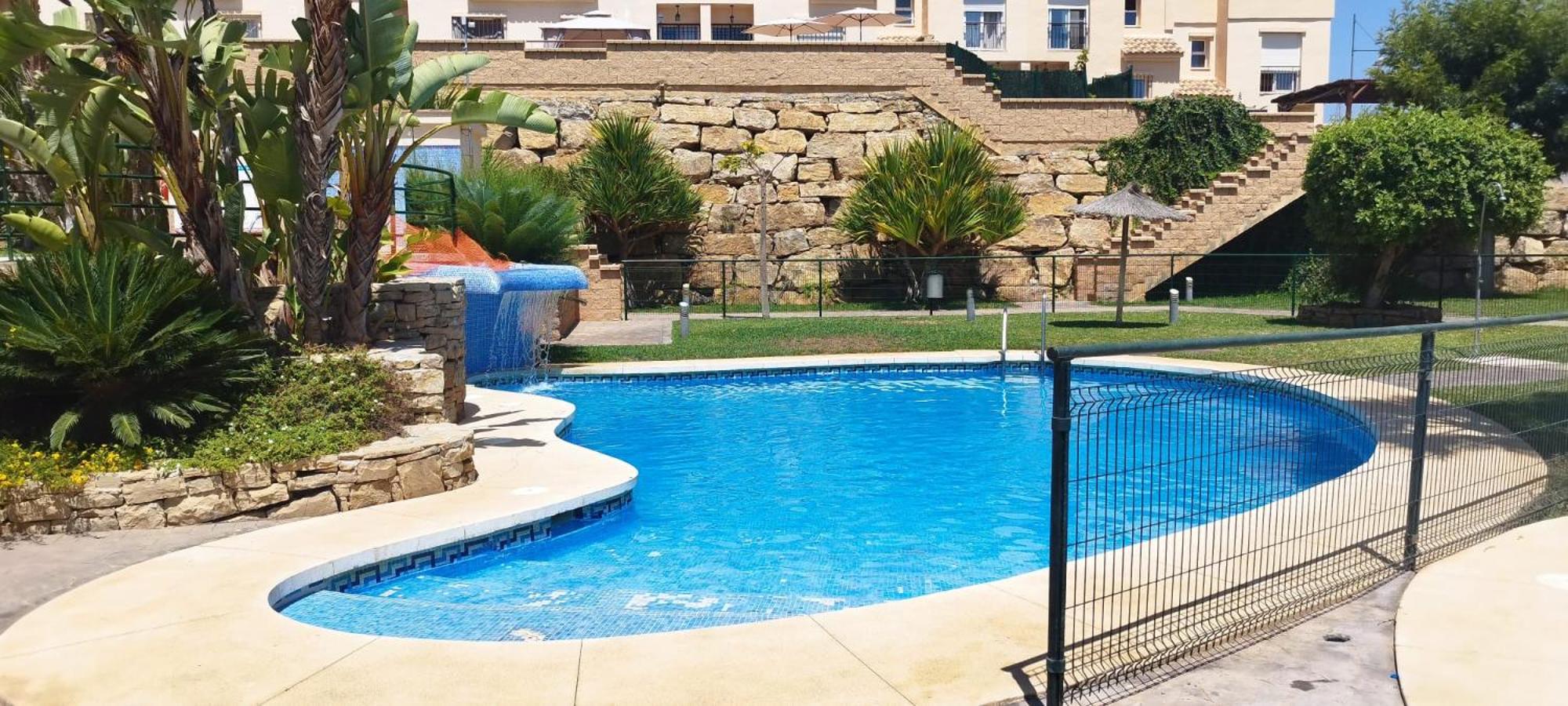 Celestina Apartment, piscinas, Parking gratis, a 5 min de Torre del Mar view 3