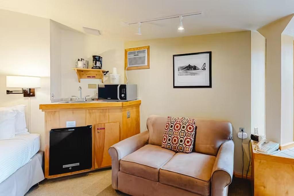 Aspen Mountain Lodge Condos