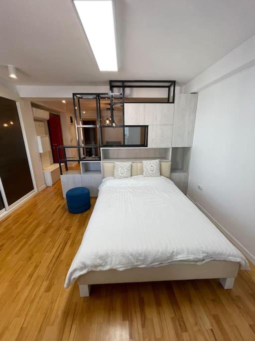 Spring apartment