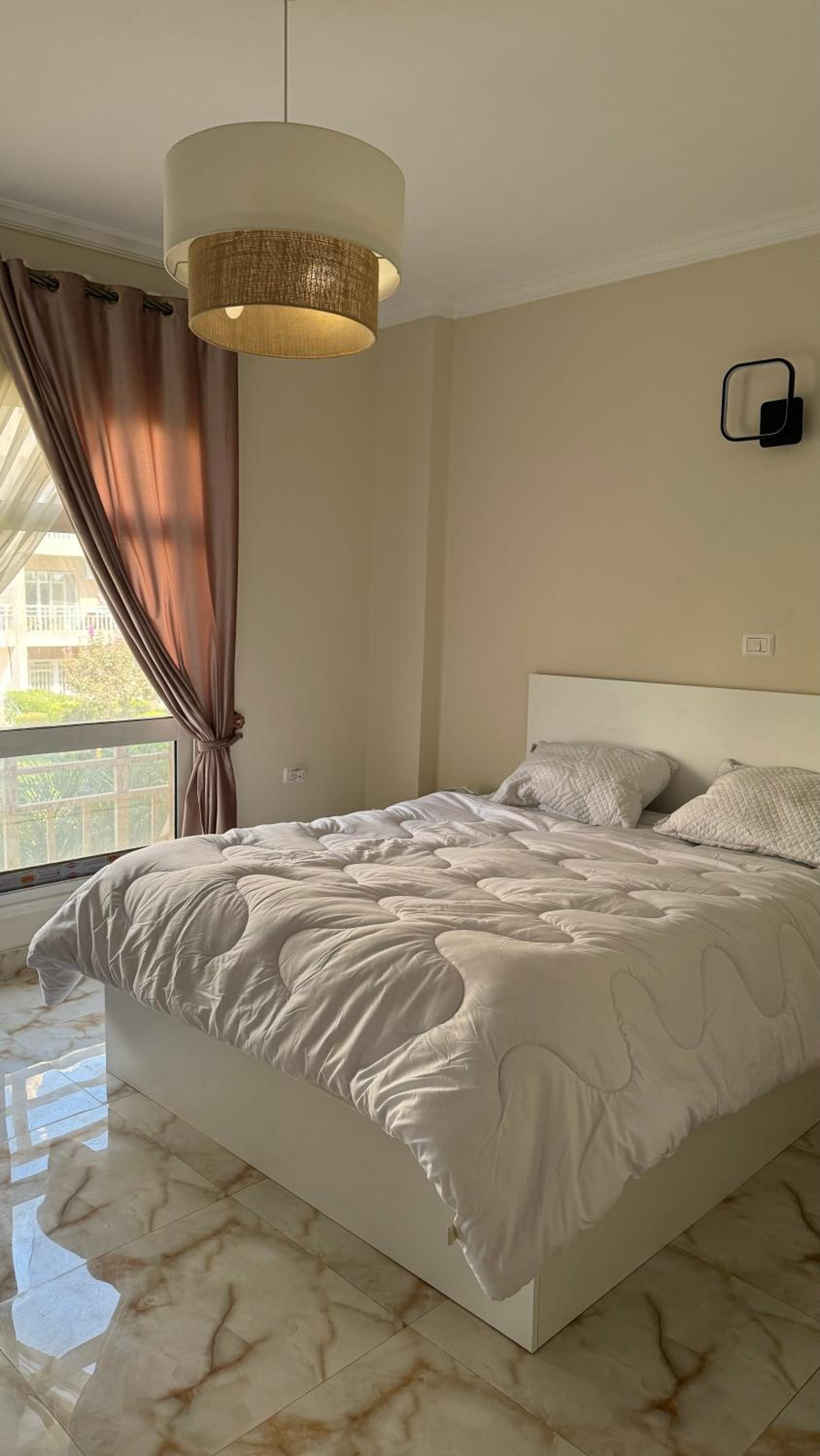 Atheers apartment