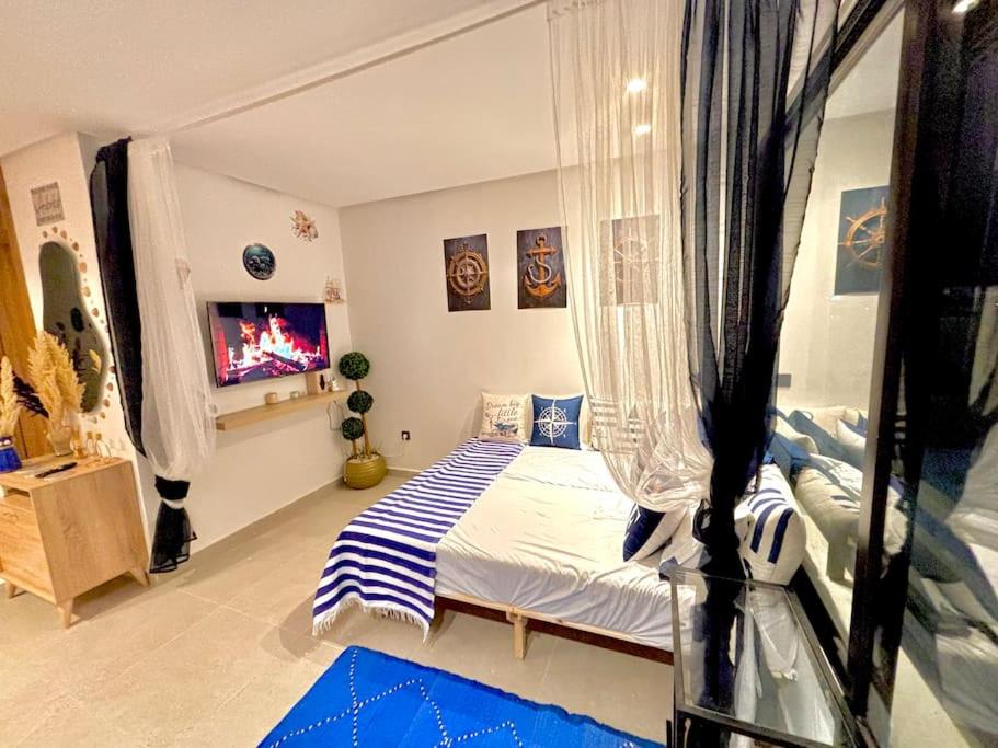 hotel room