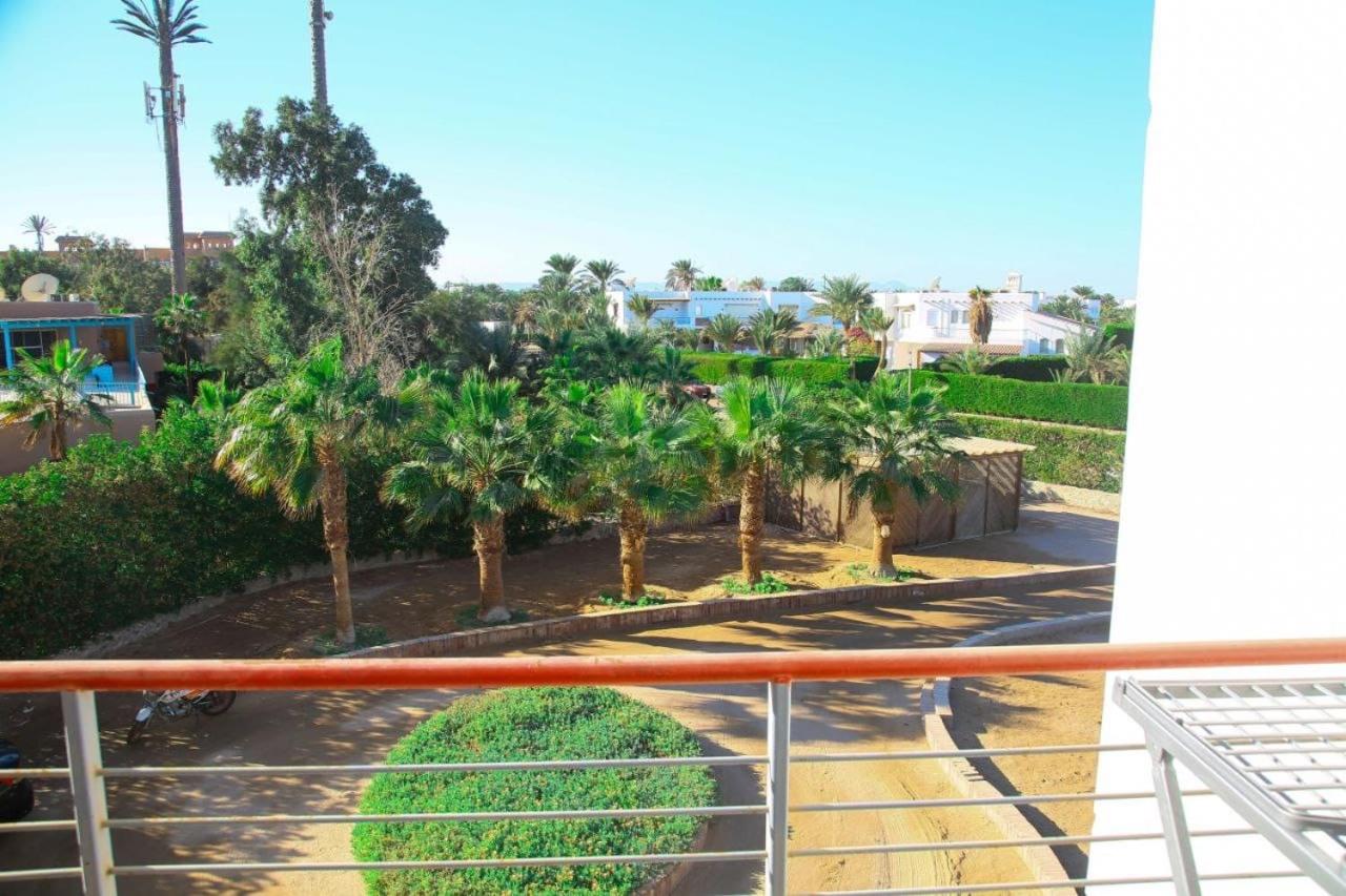 White villa phase2 - Elgouna 5BD view 3