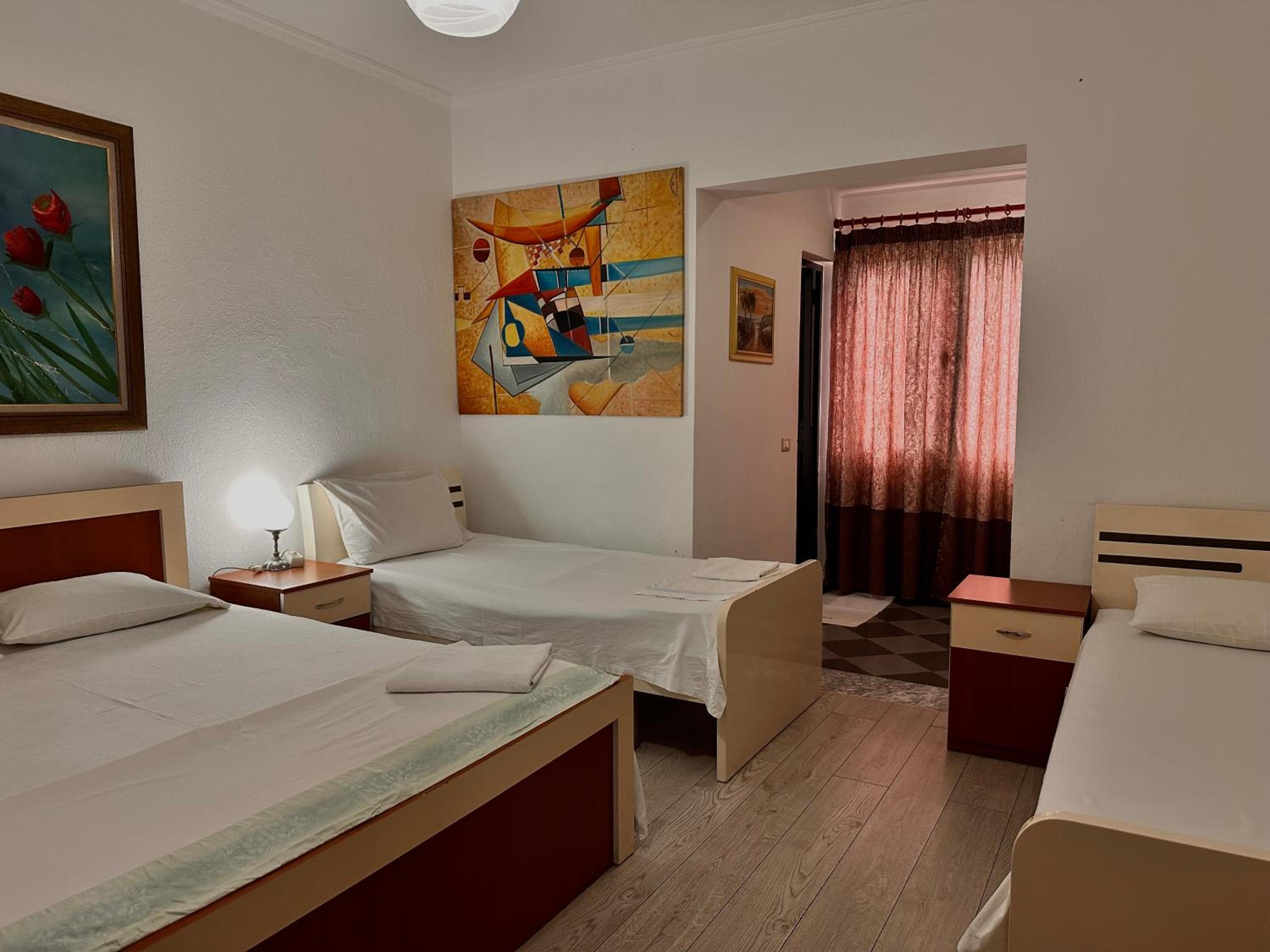 Grand House Rooms