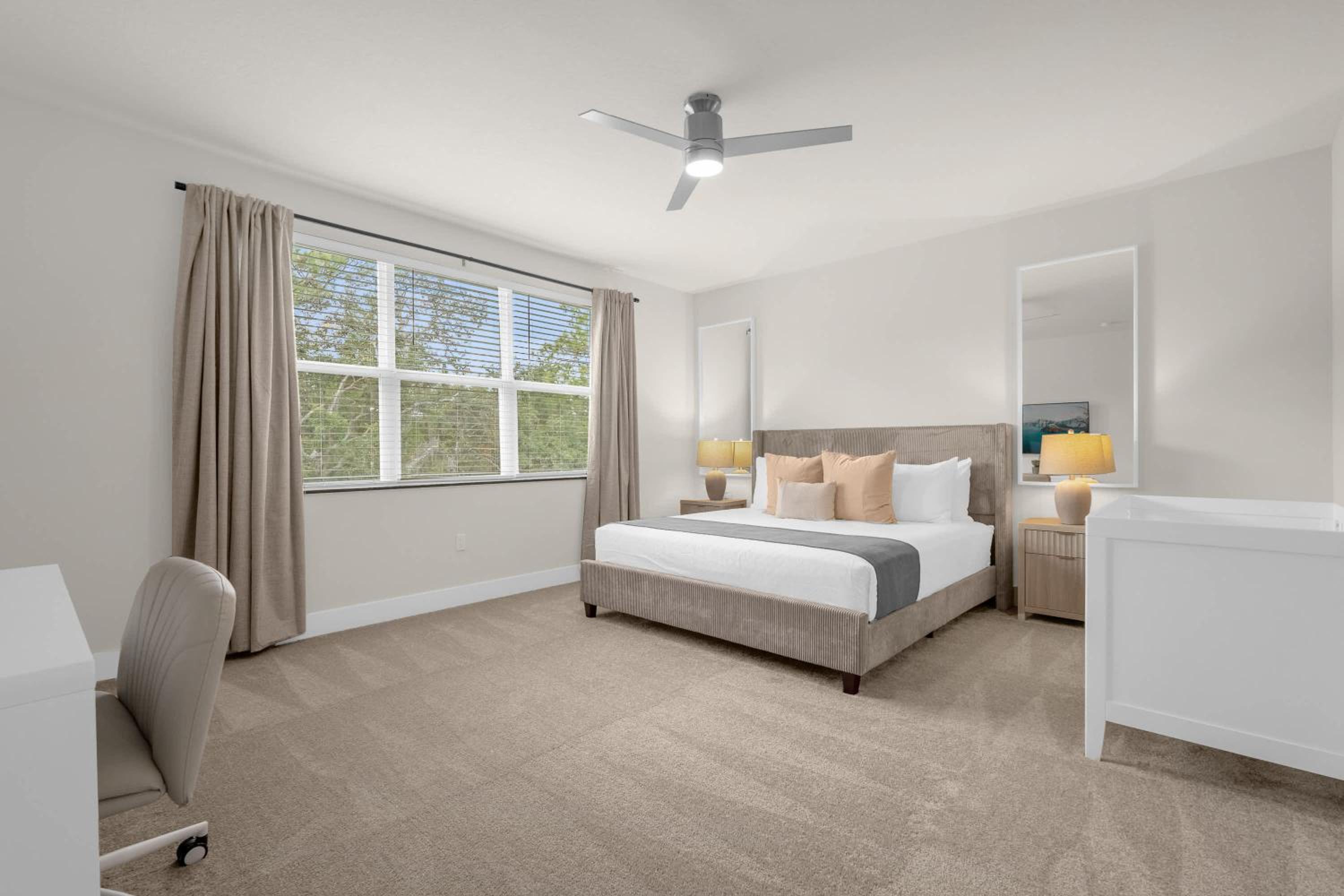 Upstay - Modern Family Townhouse w Private Pool