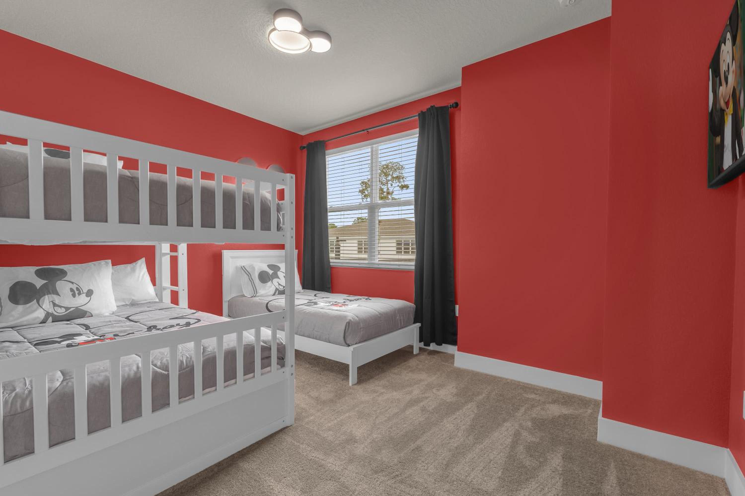 Upstay - Modern Family Townhouse w Private Pool