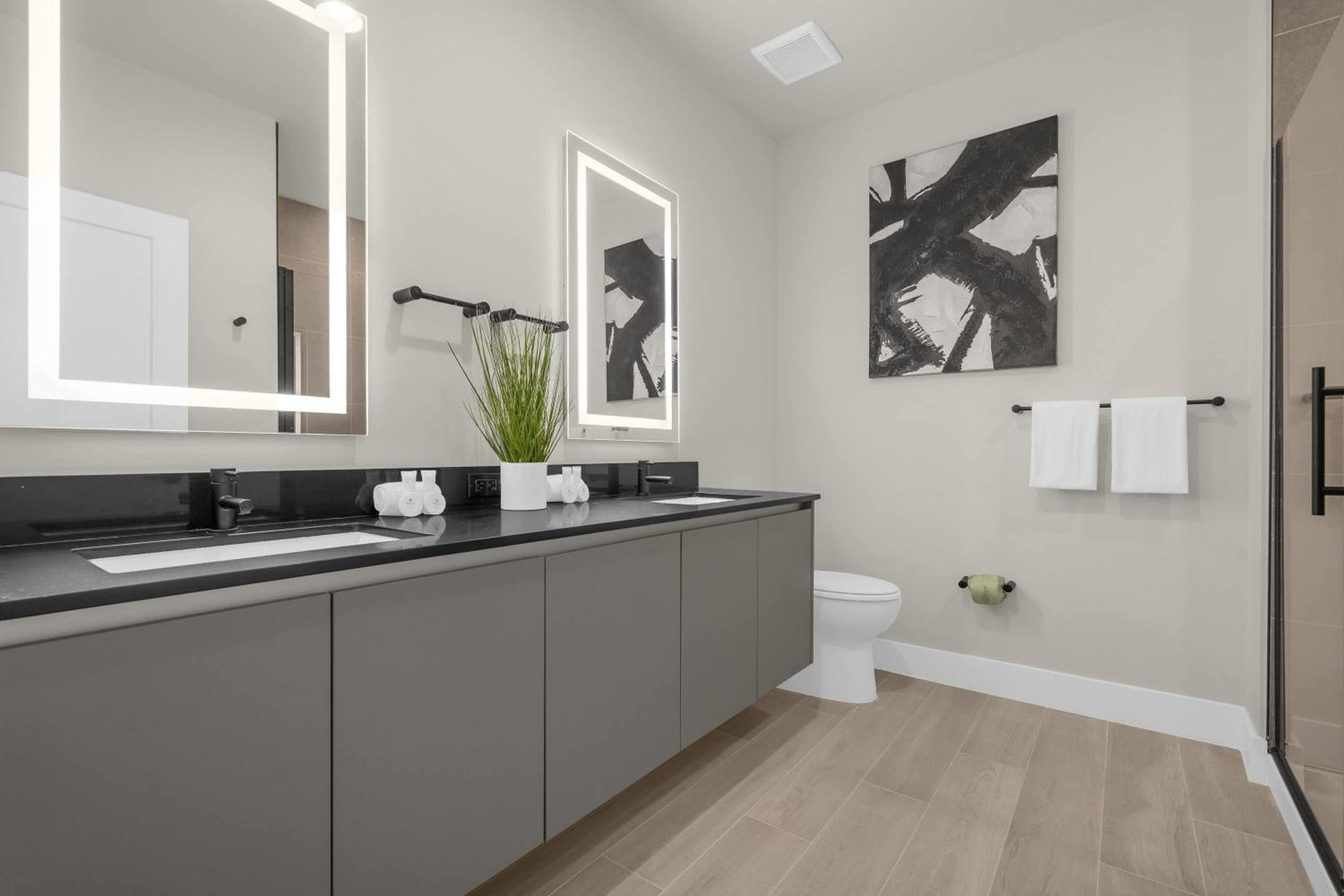 Upstay - Modern Family Townhouse w Private Pool