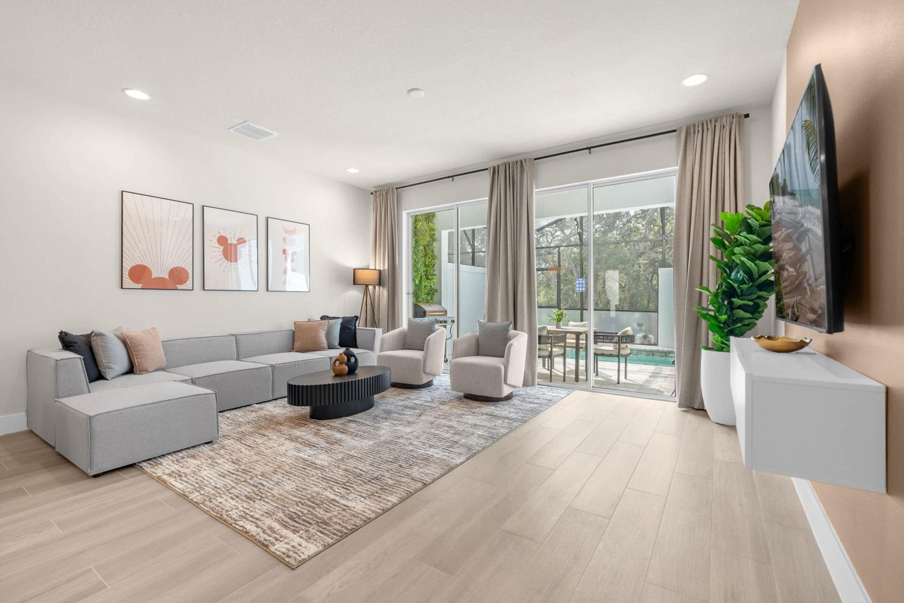 Upstay - Modern Family Townhouse w Private Pool