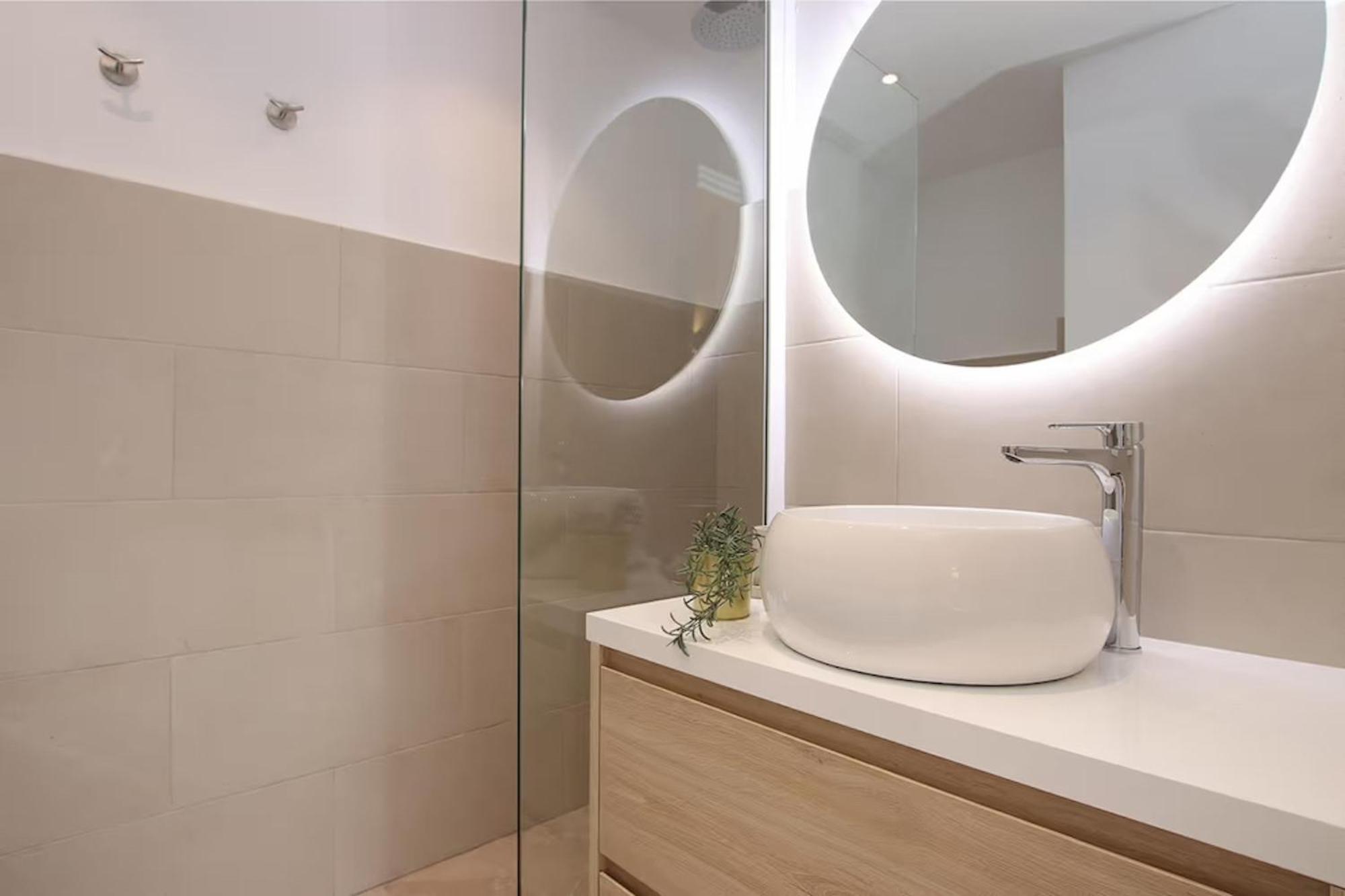 Rustic house recently renovated villa with views to the Pollensa mountains by Renthousing