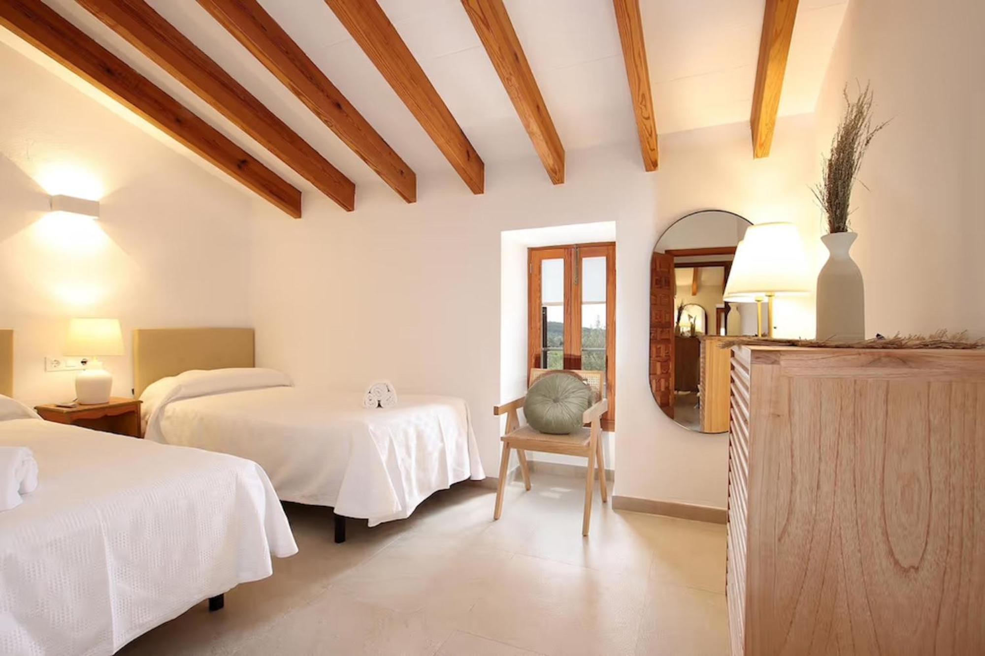 Rustic house recently renovated villa with views to the Pollensa mountains by Renthousing