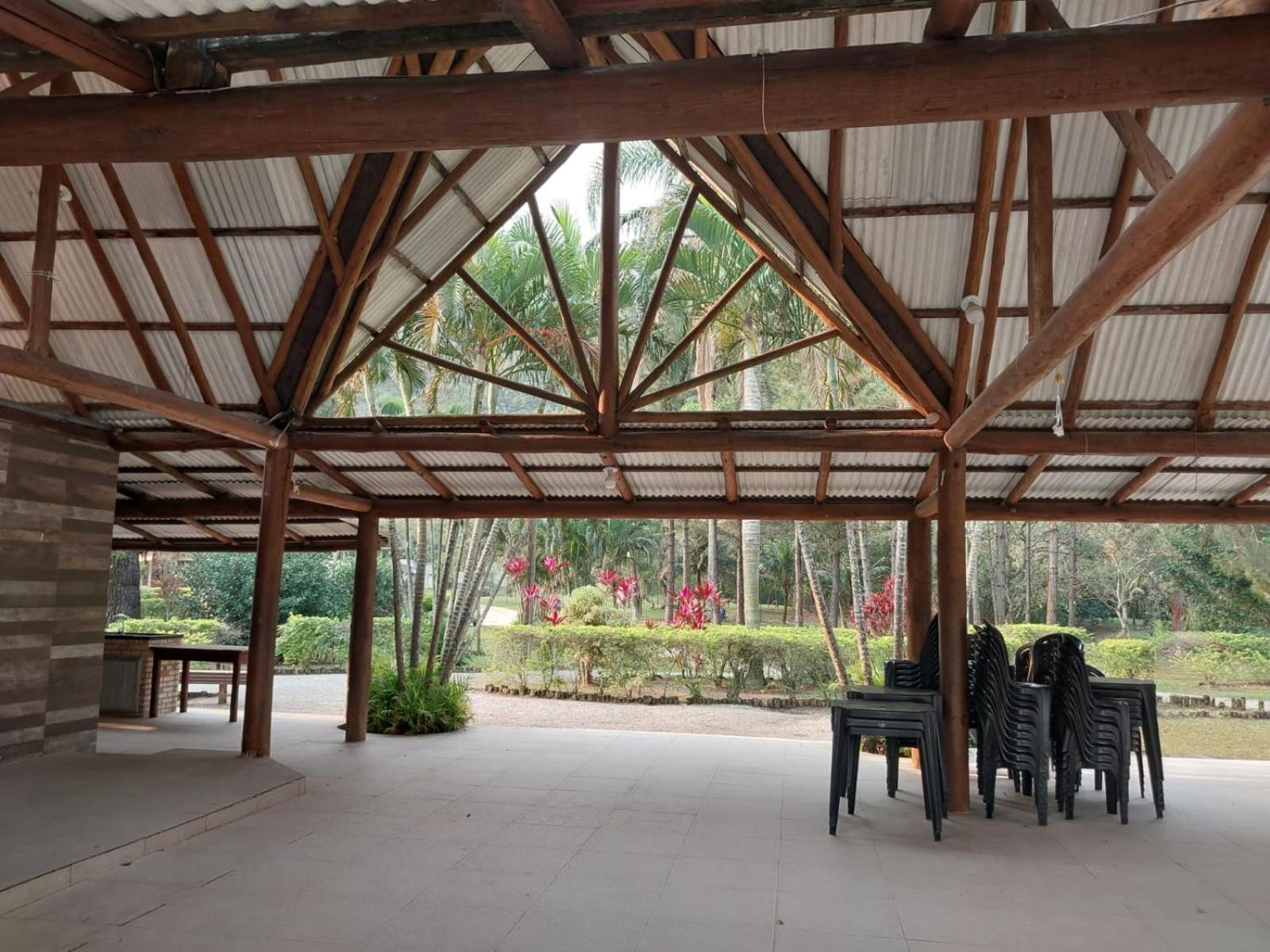 Casa Ampla com praia Reservada