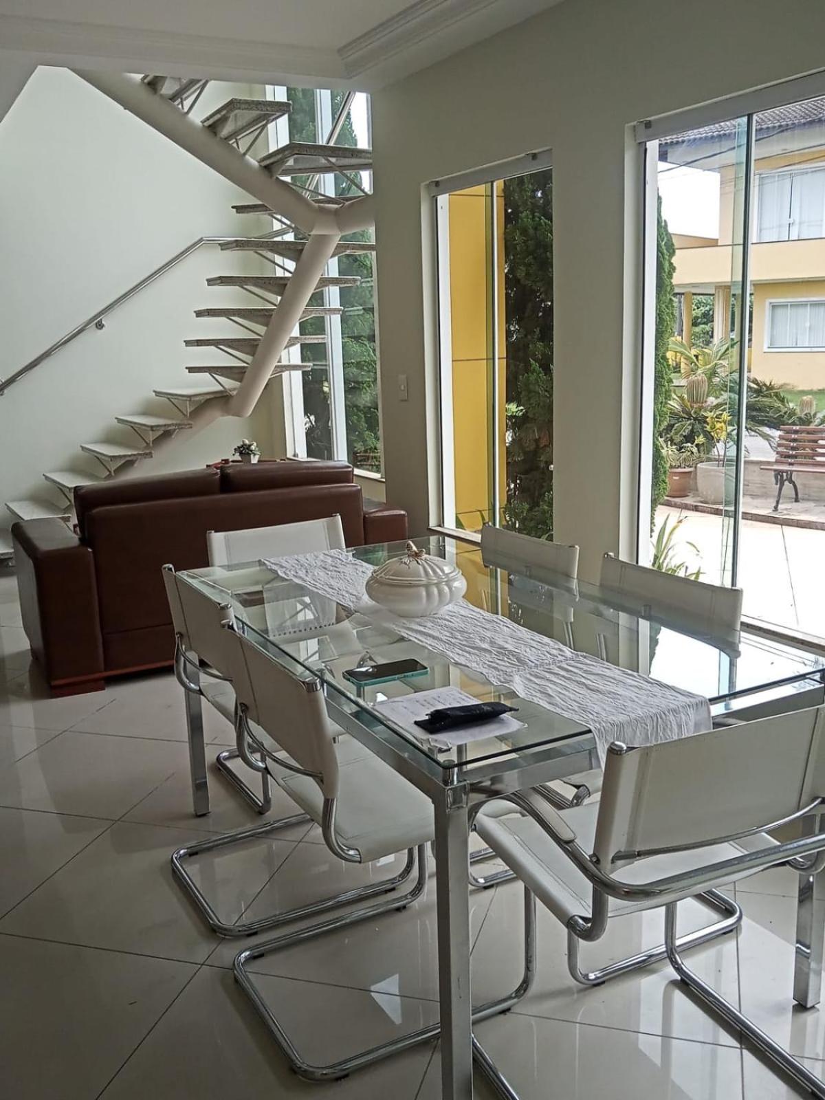 Casa Ampla com praia Reservada