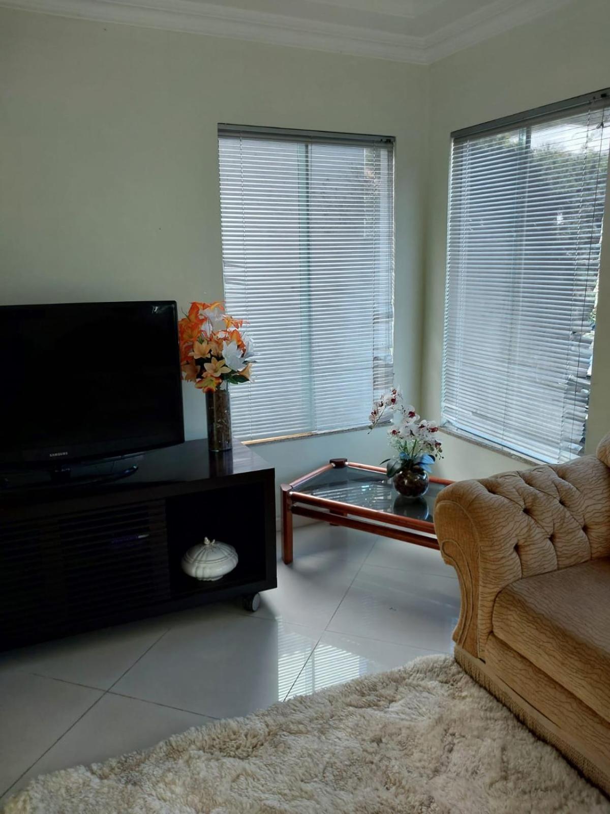 Casa Ampla com praia Reservada