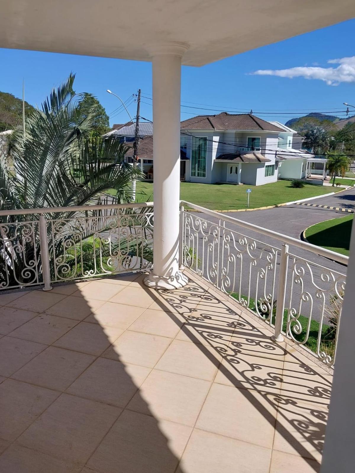 Casa Ampla com praia Reservada