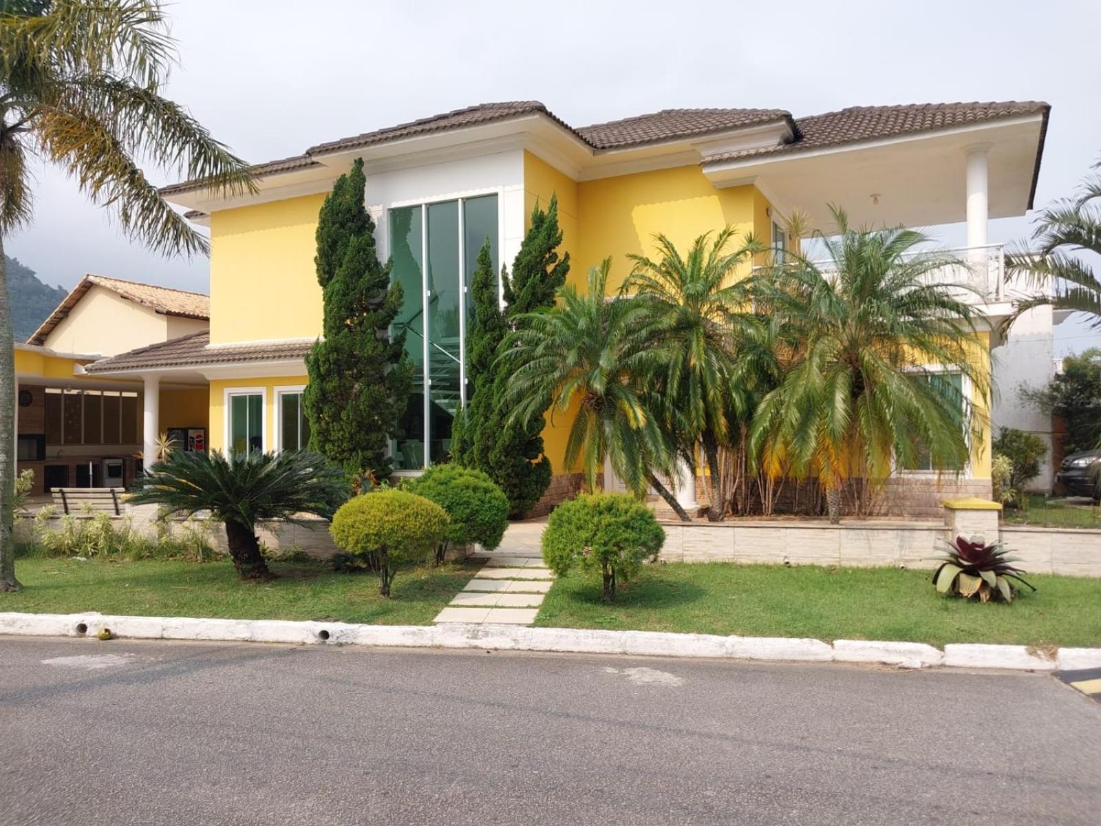 Casa Ampla com praia Reservada