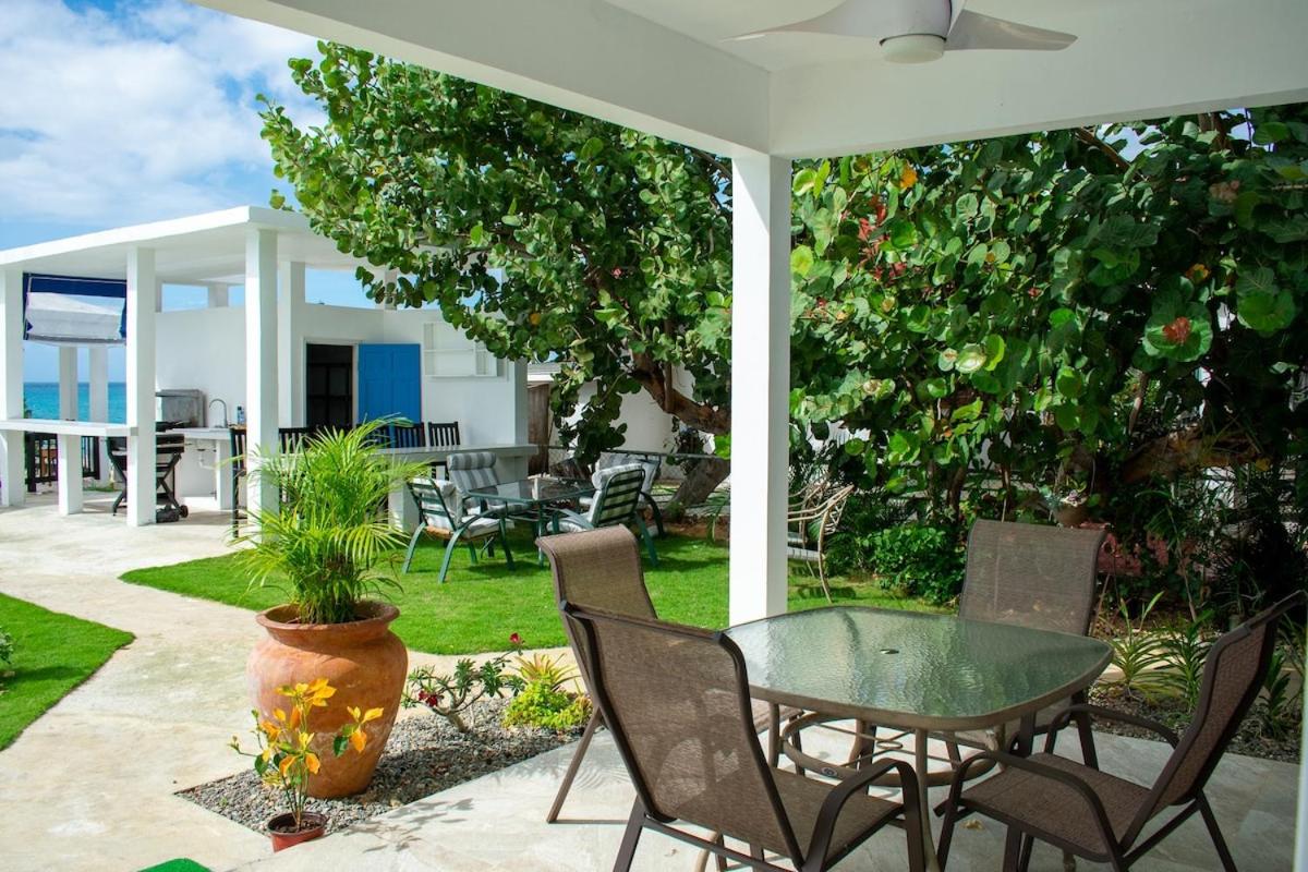 The W Villa 5 BR Oceanfront w Staff view 3