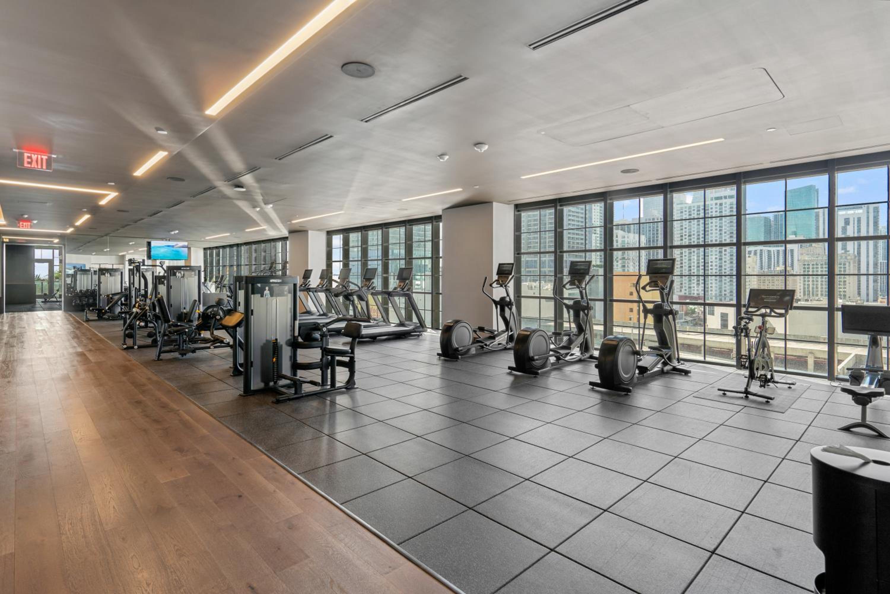 New Luxury 26th Floor Apartment in the heart of Miami