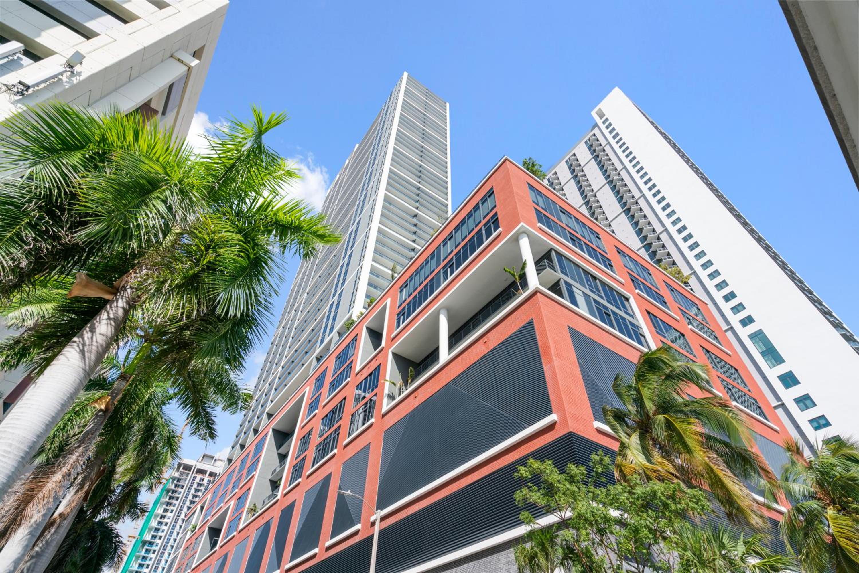 New Luxury 26th Floor Apartment in the heart of Miami