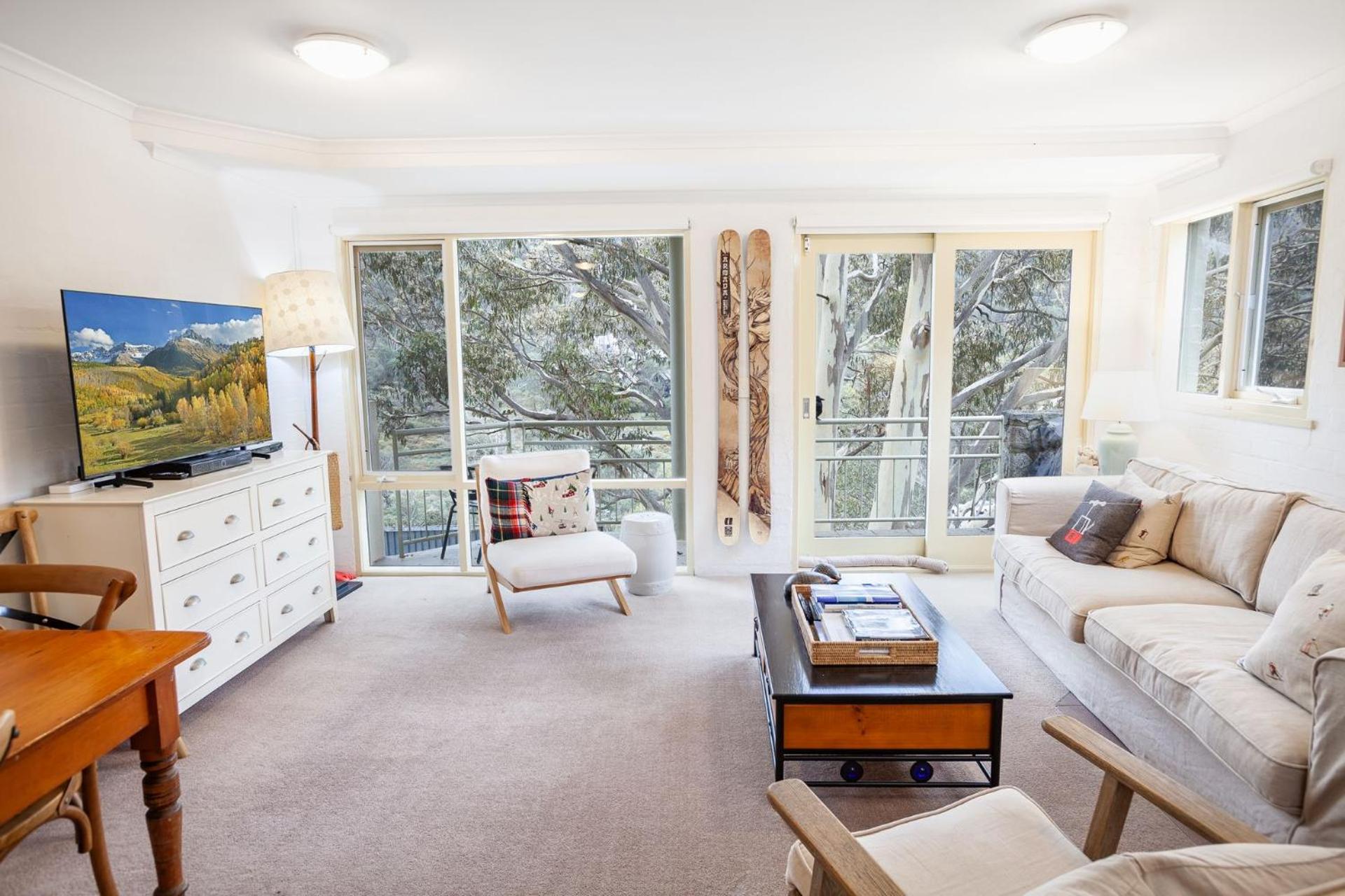 Inala 8 - Thredbo