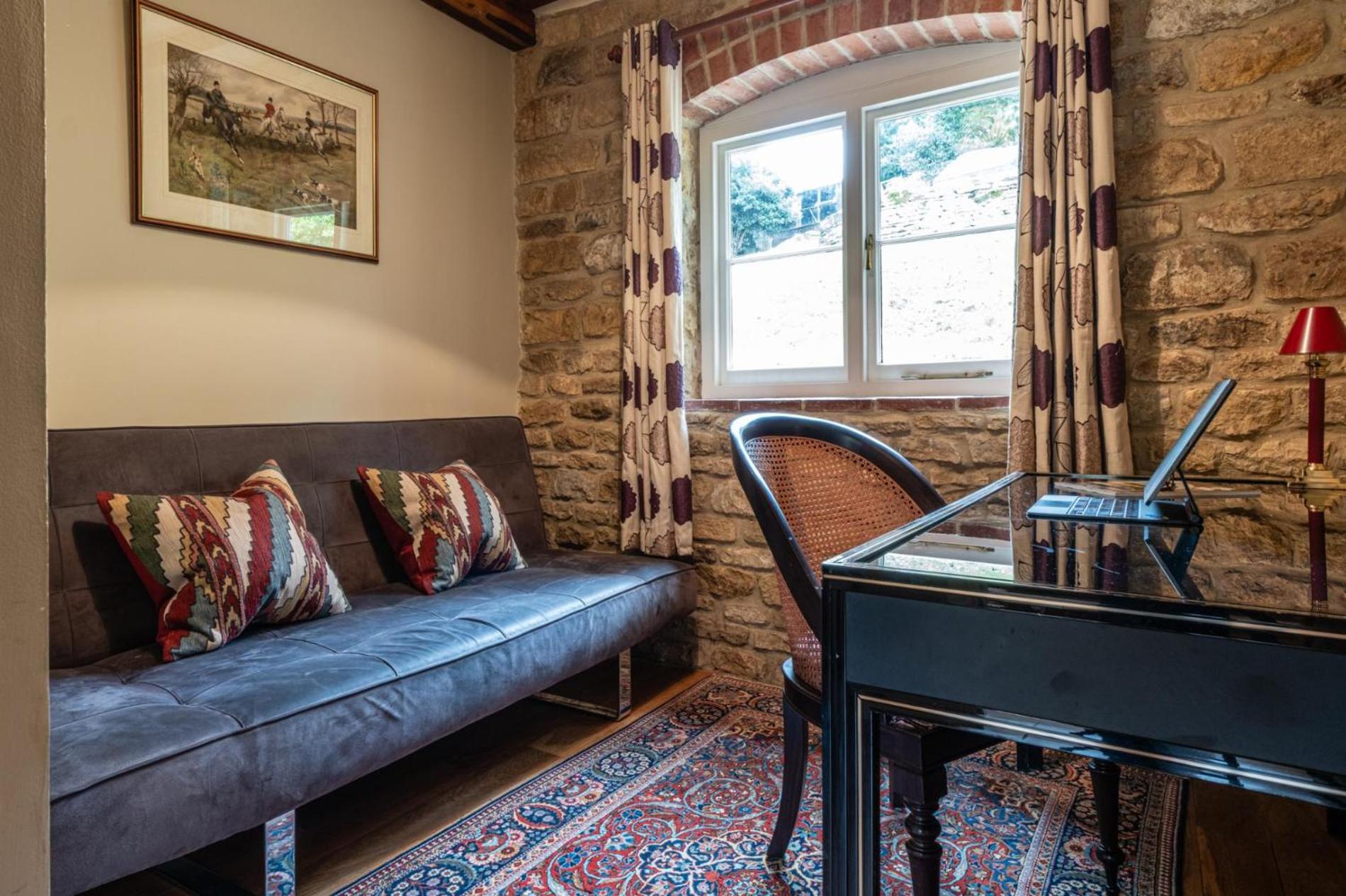 The Millstream 3 bedroom in the Cotswolds view 2