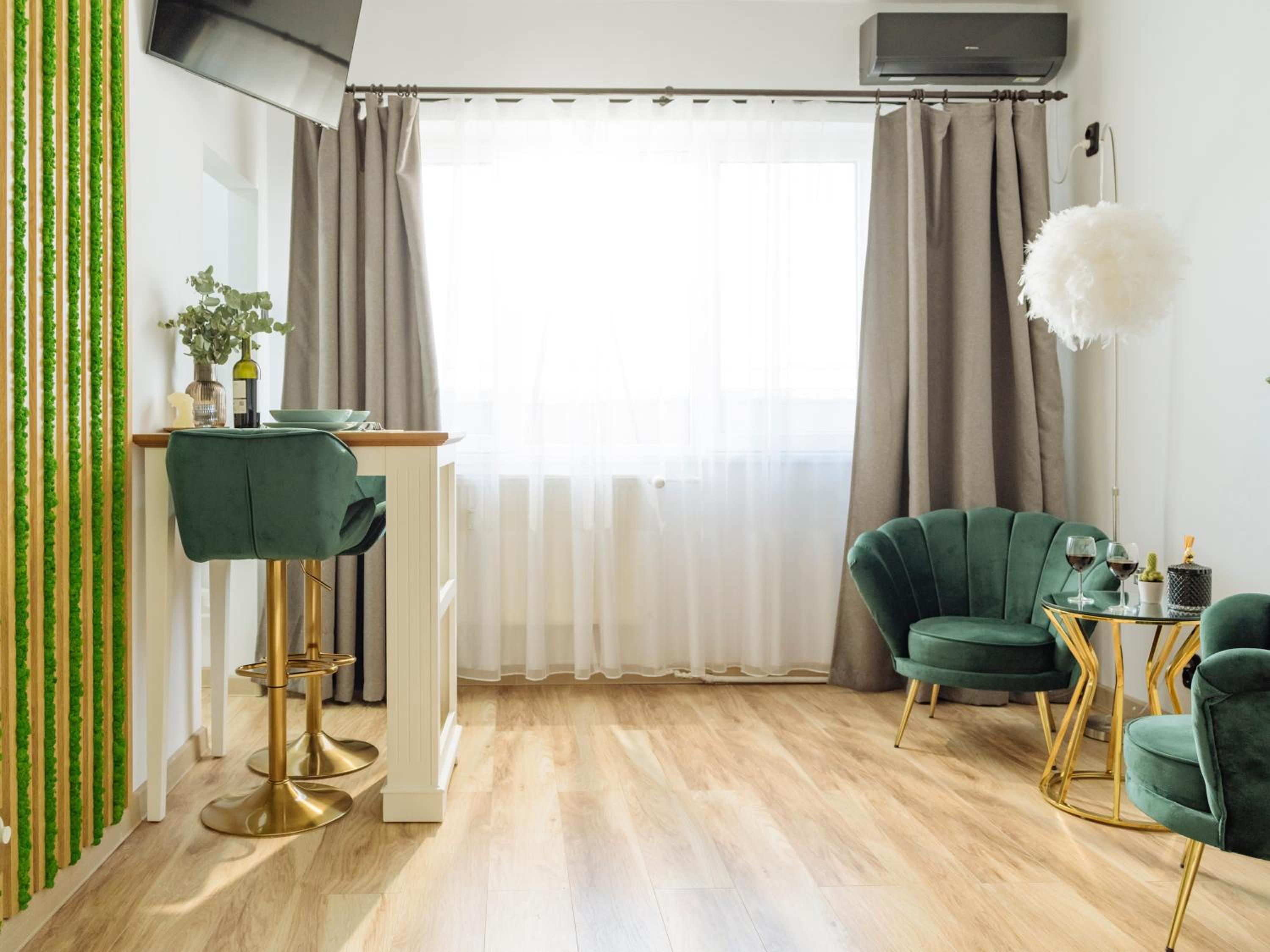Sunset Rooftop Apartment Near Baba Novac