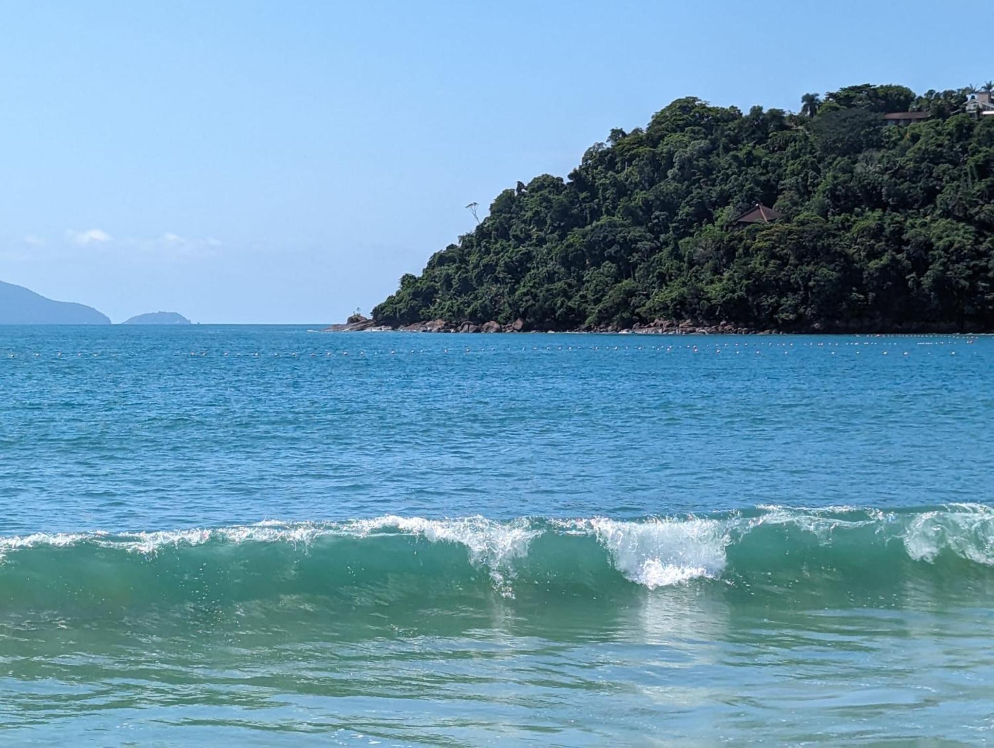 Casa entre o mar e mata Atlântica, praia Vermelha do Sul