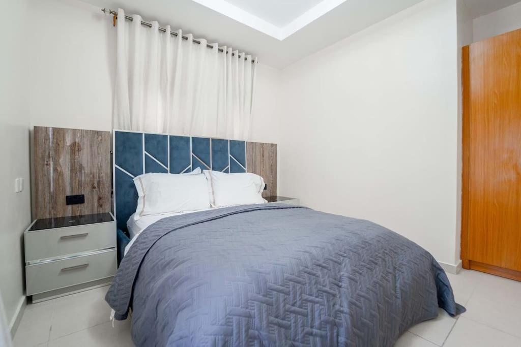 LuxSmart Ensuite 3Bed Pool & Gym view 2