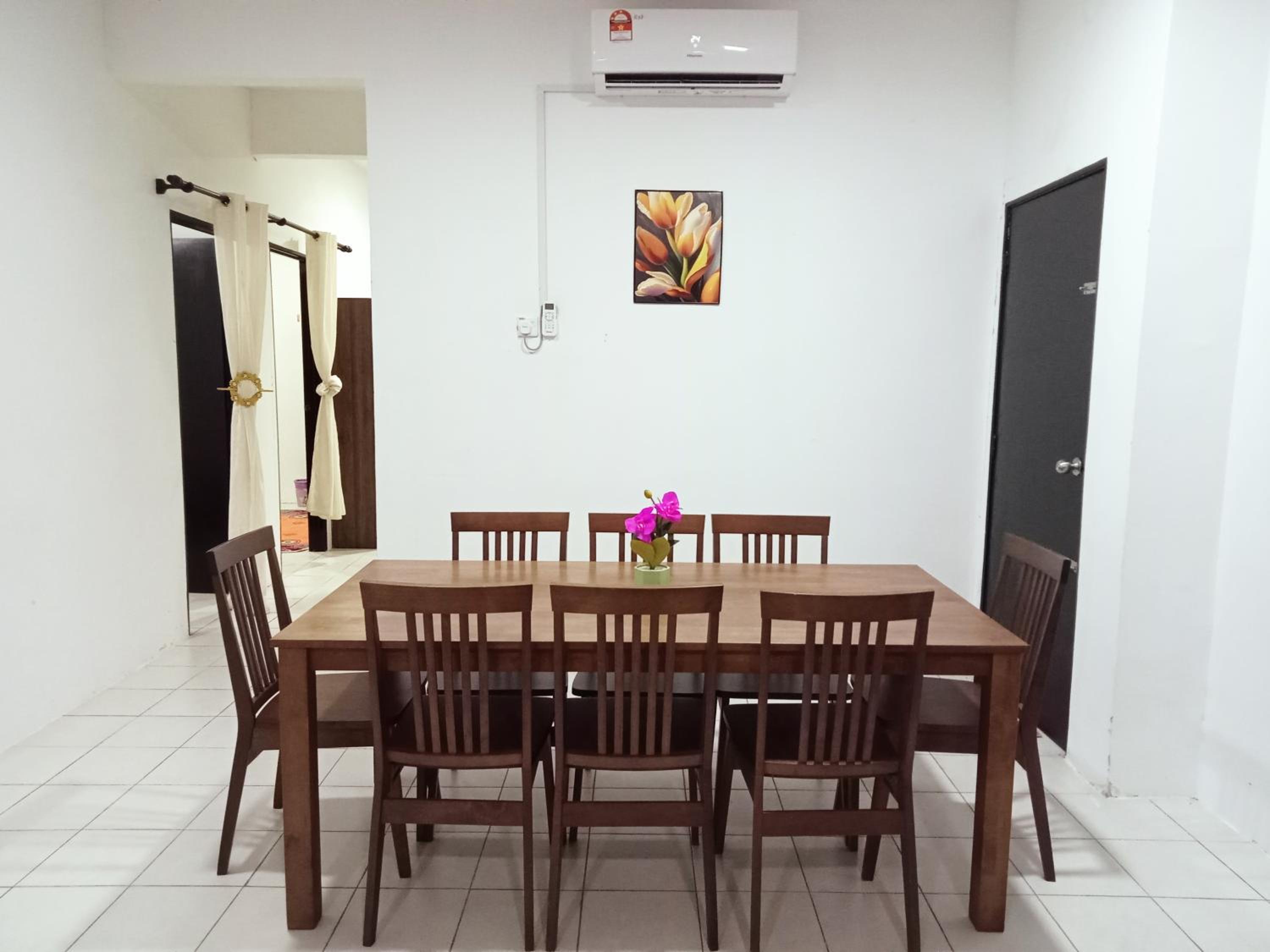 Sweet Purple Homestay Gambang Jaya photo 4