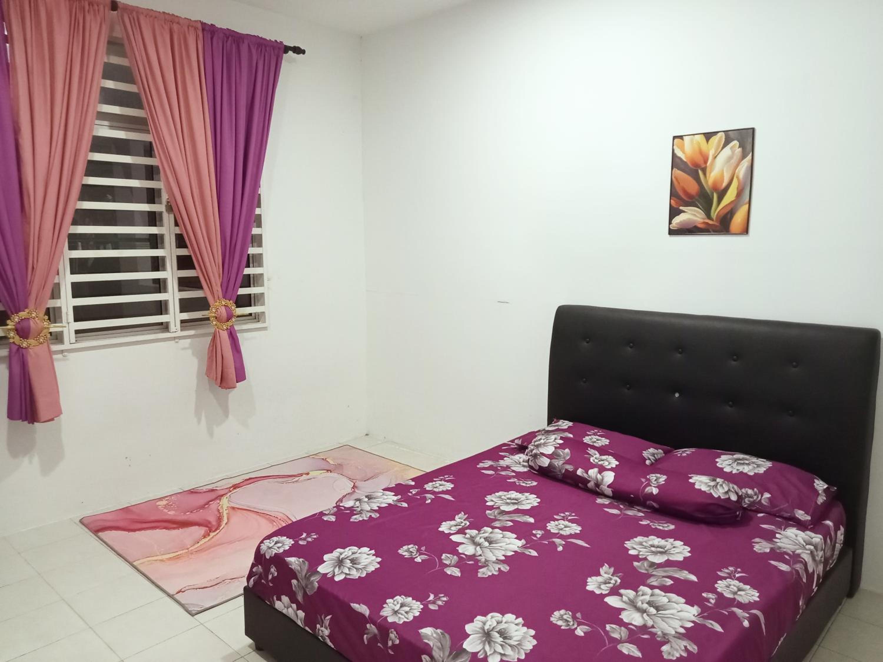 Sweet Purple Homestay Gambang Jaya photo 5