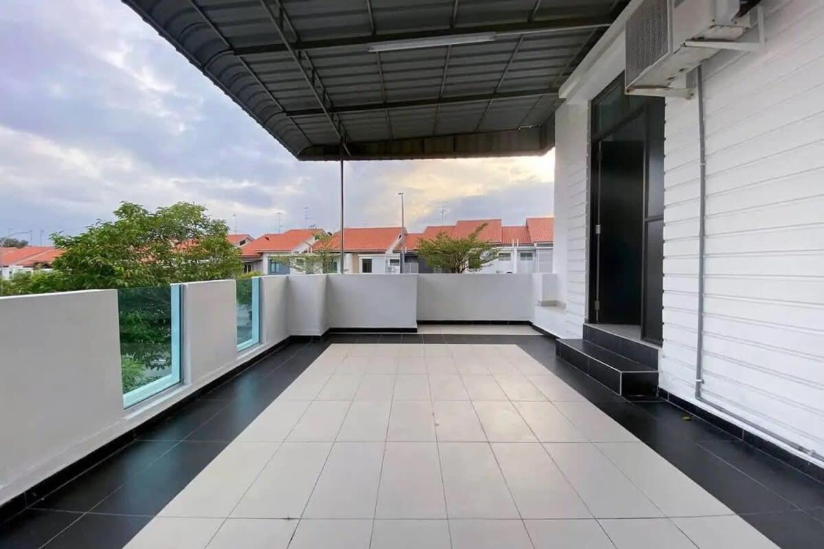 A Stylish 4BR Home with Private Pool