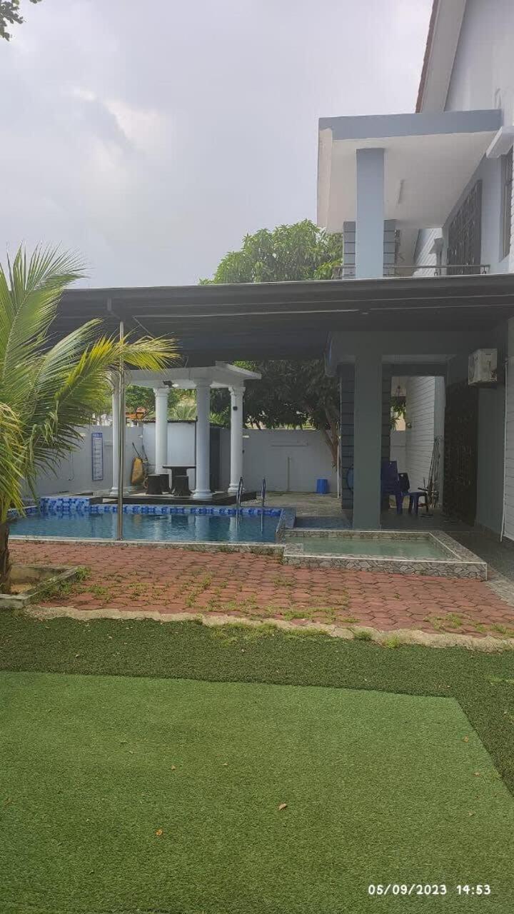 A Stylish 4BR Home with Private Pool