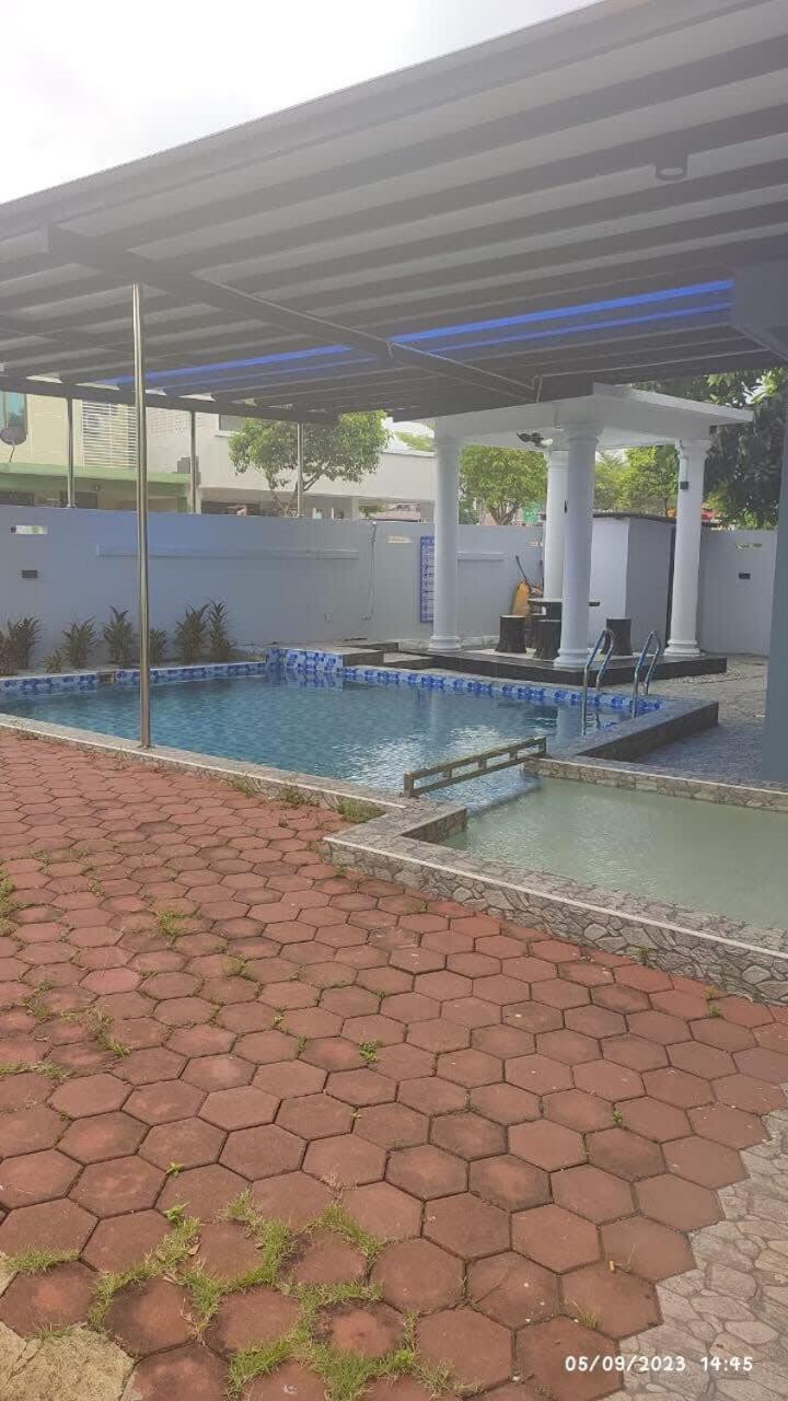 A Stylish 4BR Home with Private Pool