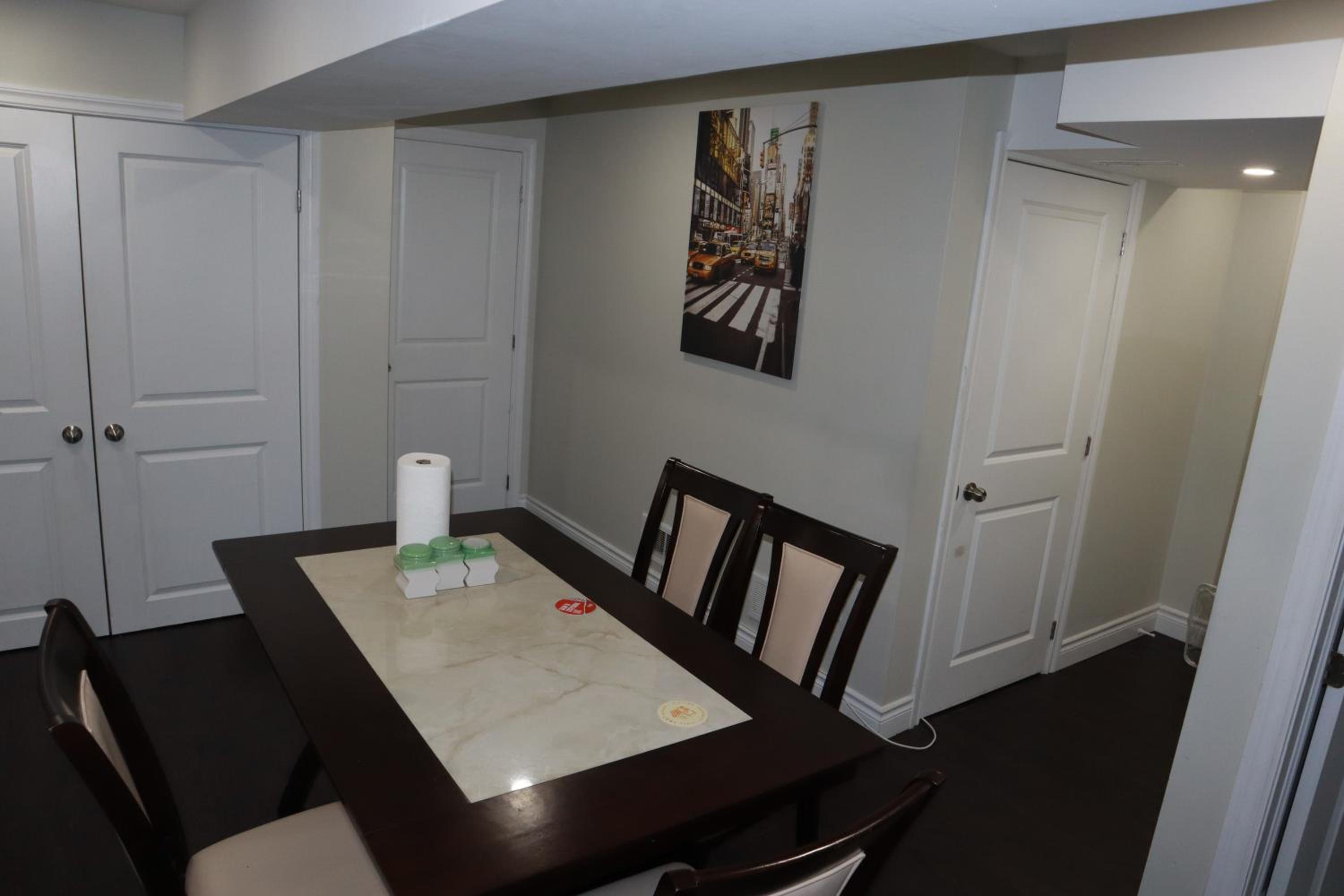 Stunning Furnished 2 Bedroom 2 Washroom Basement Apartment