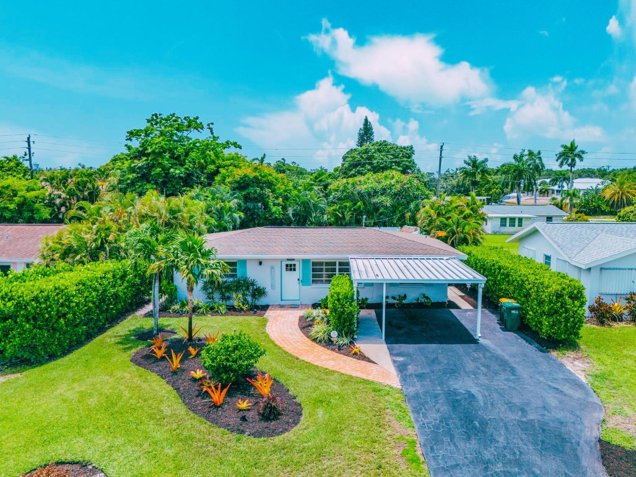 SwimSpa Oasis Backyard Beach 1.5 mi Monthly Stays By Vacation Your Way view 3