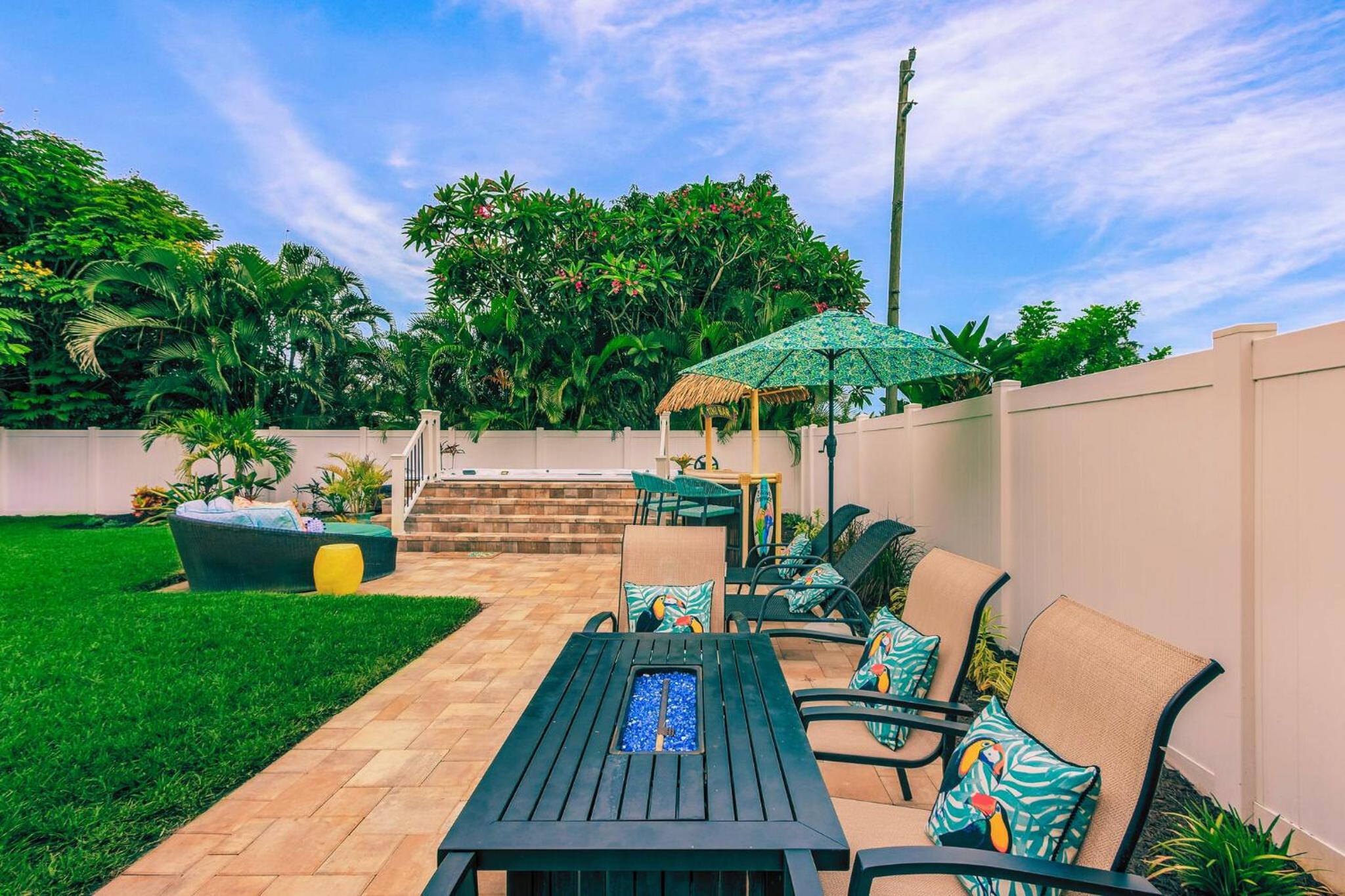 SwimSpa Oasis Backyard Beach 1.5 mi Monthly Stays By Vacation Your Way view 5