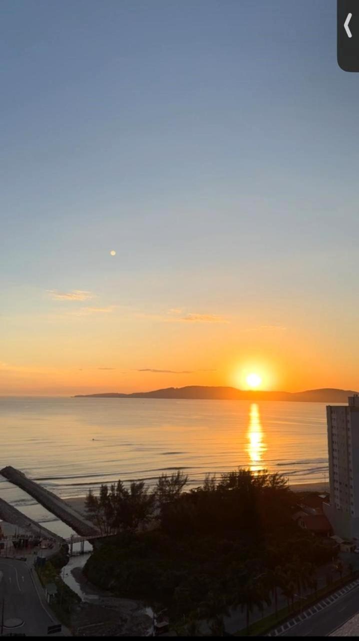 Apartamento em Itapema Vista Mar 3 Quartos - 500 metros da praia