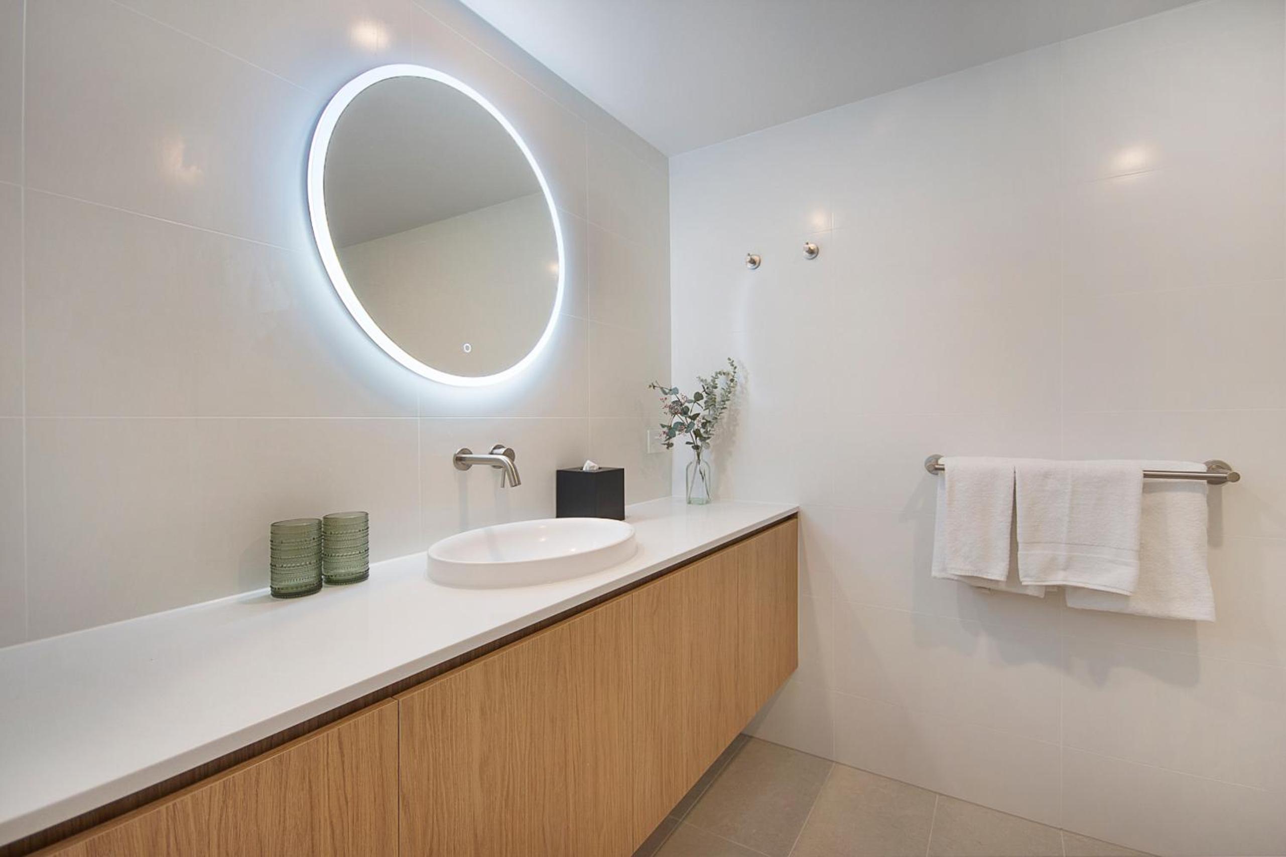 The Shores Surfers Paradise Apartments