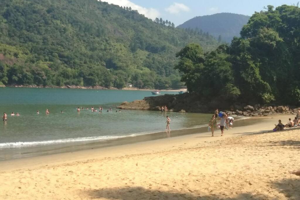 Ap 350 a pé praia Perequê Mirim, Santa Rita, Enseada, a 5 minutos de carro Lamberto, Lázaro e Domingas Dias