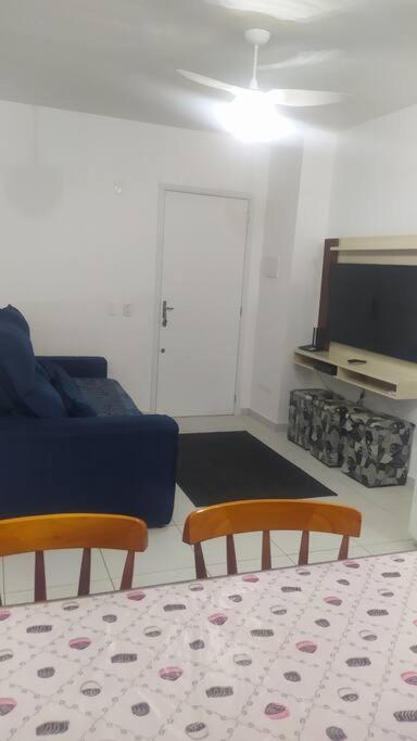 Ap 350 a pé praia Perequê Mirim, Santa Rita, Enseada, a 5 minutos de carro Lamberto, Lázaro e Domingas Dias