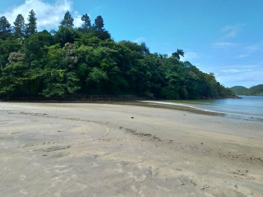 Ap 350 a pé praia Perequê Mirim, Santa Rita, Enseada, a 5 minutos de carro Lamberto, Lázaro e Domingas Dias