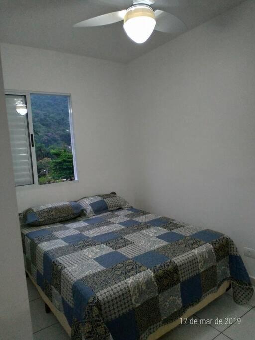 Ap 350 a pé praia Perequê Mirim, Santa Rita, Enseada, a 5 minutos de carro Lamberto, Lázaro e Domingas Dias