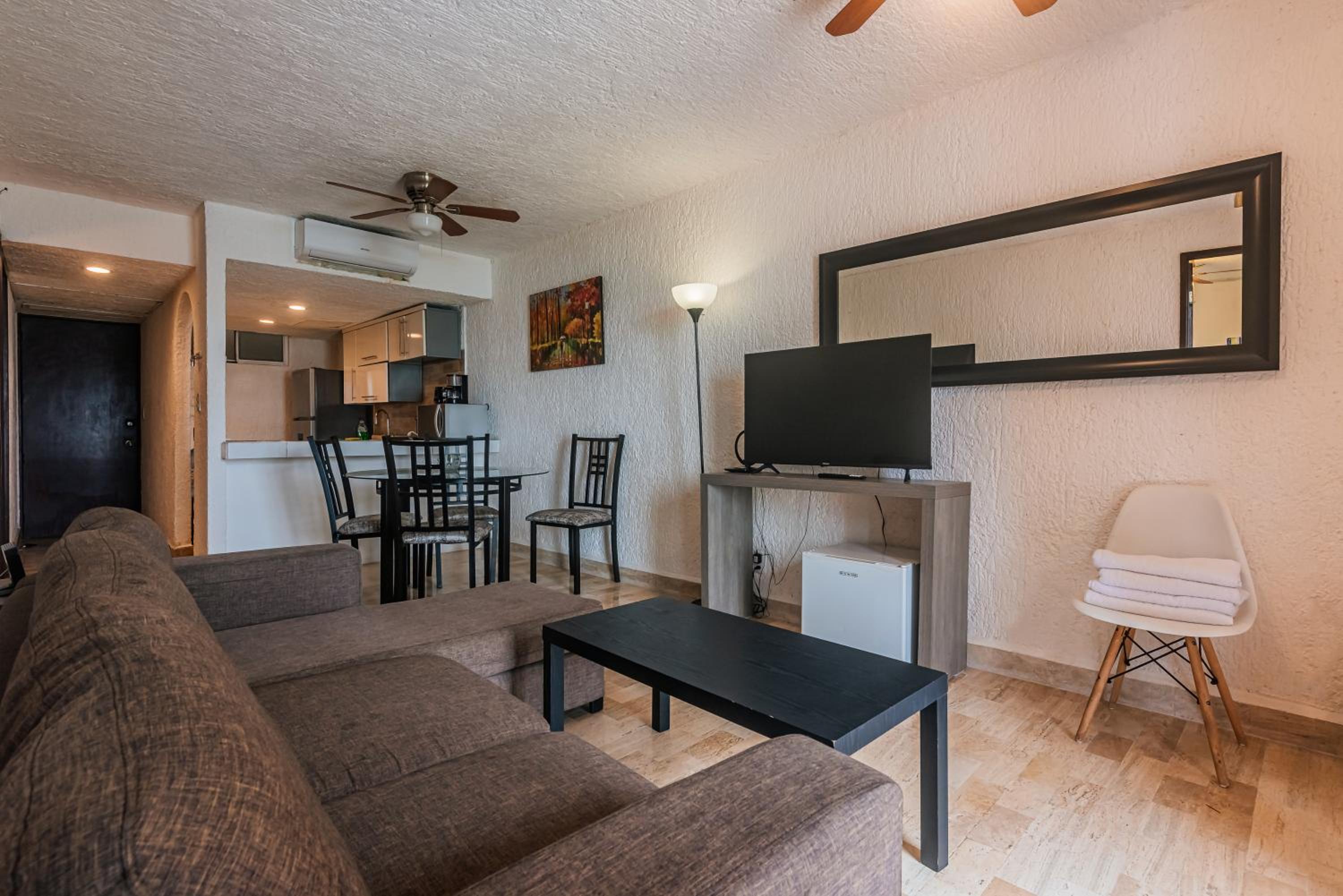 Cancún Suites Apartments - Hotel Zone