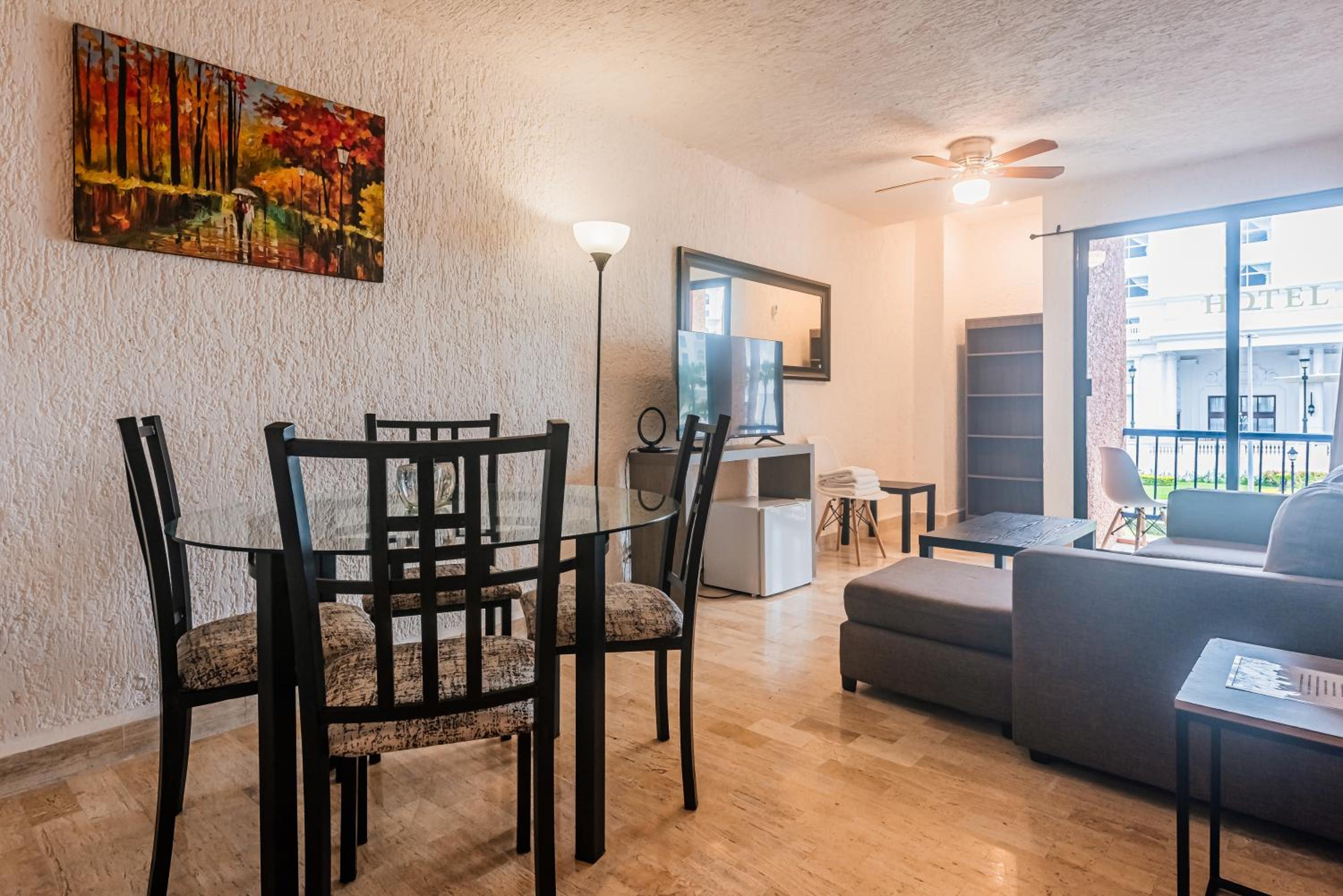 Cancún Suites Apartments - Hotel Zone