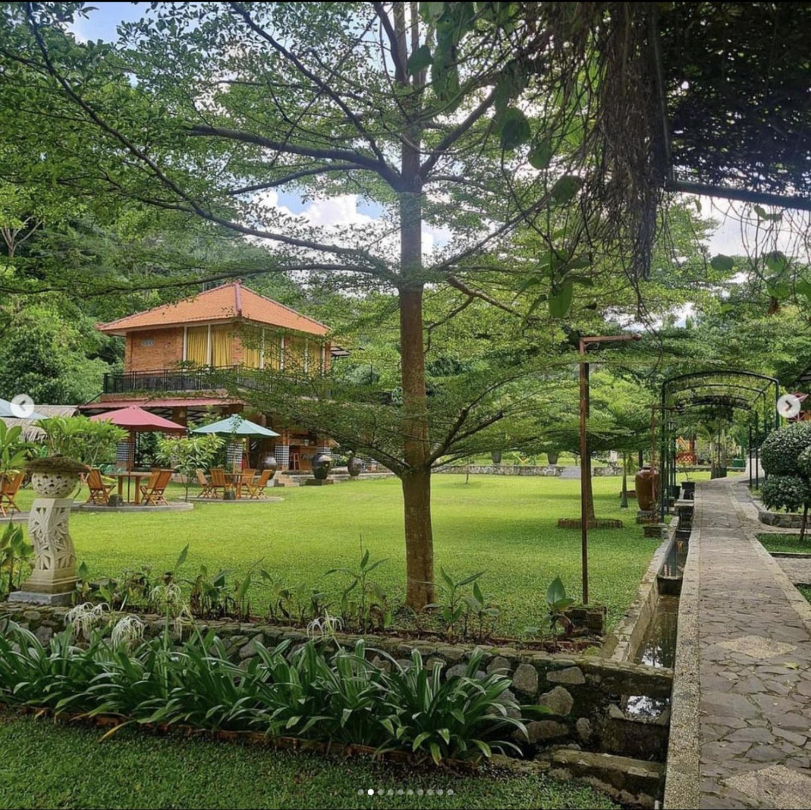 Osfa Villa