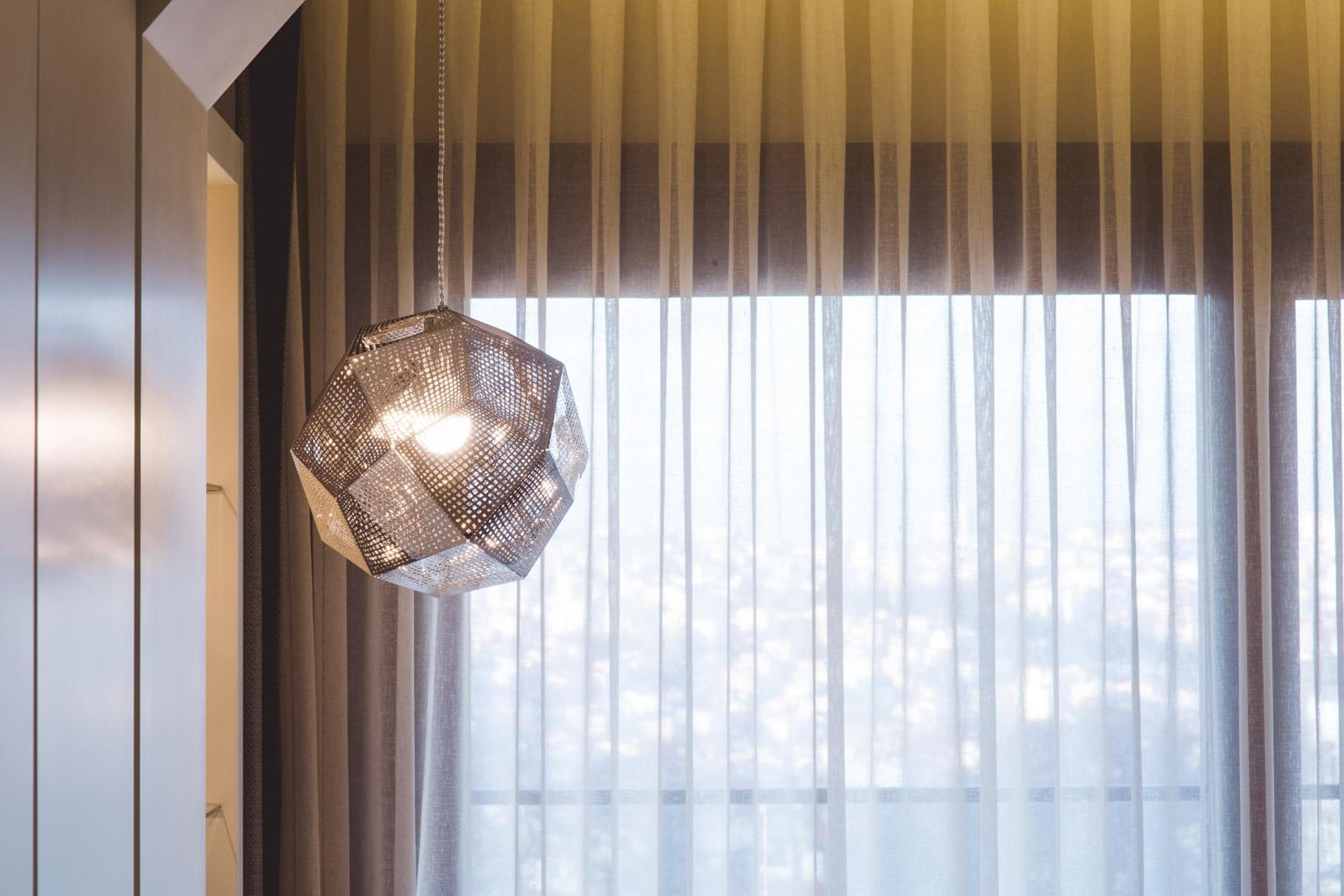 Maroon Otel Pera - Image 54