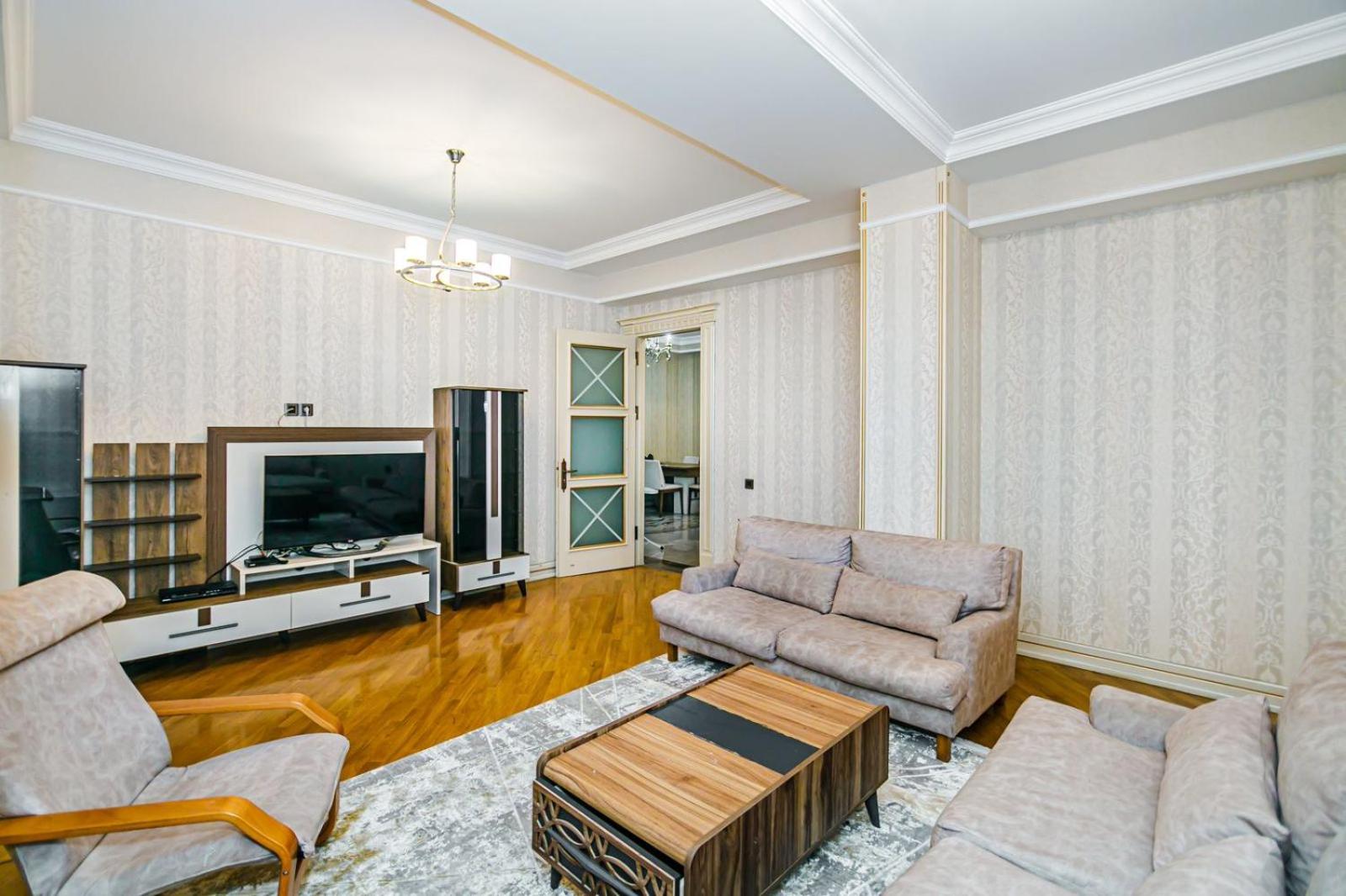 SEA VIEW HOTEL APARTMENT ViP MC DONALD'S