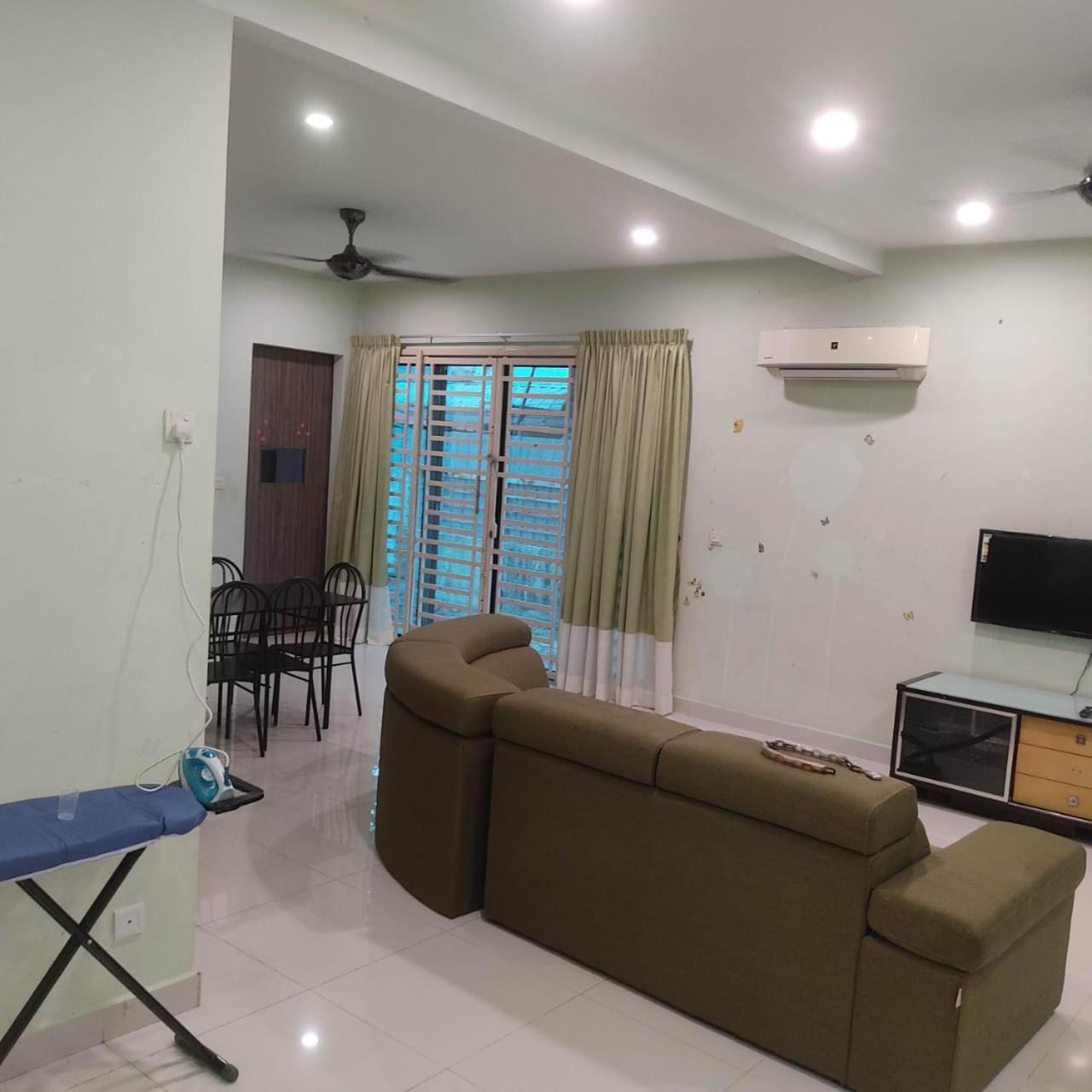 WeJDAN TWO POINT O WHOLE HOUSE BUT BUDGET PARTIAL BOOKING 2ROOMS 2BATHROOMS AND NEVER MIX WITH OTHERS AND YOUR TEAM ONLY BALIK PULAU, PENANG ISLAND view 4