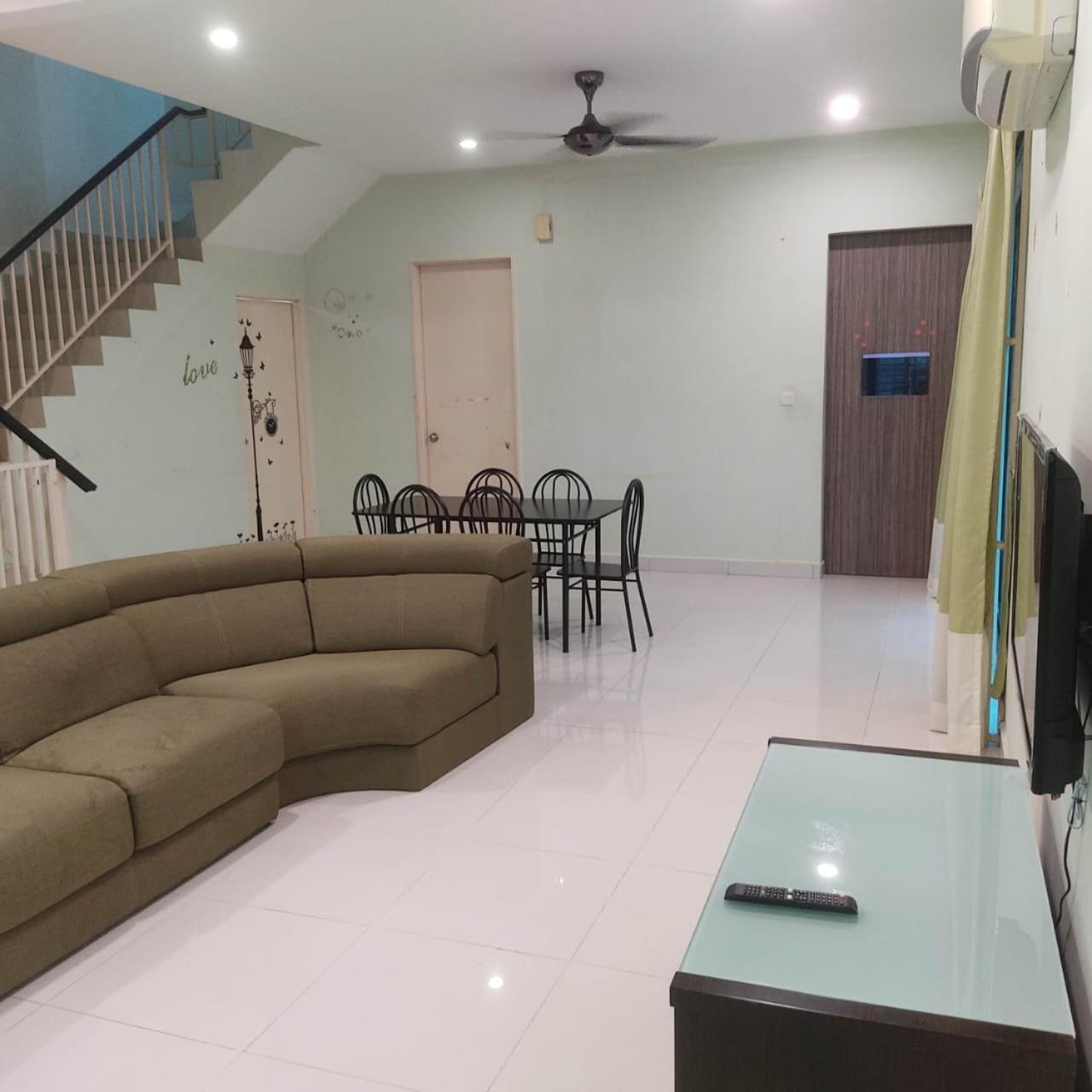 WeJDAN TWO POINT O WHOLE HOUSE BUT BUDGET PARTIAL BOOKING 2ROOMS 2BATHROOMS AND NEVER MIX WITH OTHERS AND YOUR TEAM ONLY BALIK PULAU, PENANG ISLAND view 5